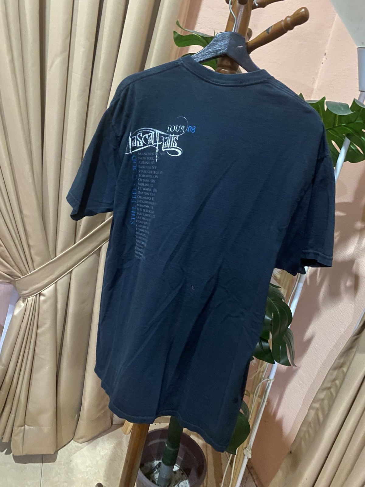 Band Tees Rascal Flatts 2008 “Still Feels Good” Tour Tee Black Jerzees Size US L / EU 52-54 / 3 - 6 Thumbnail