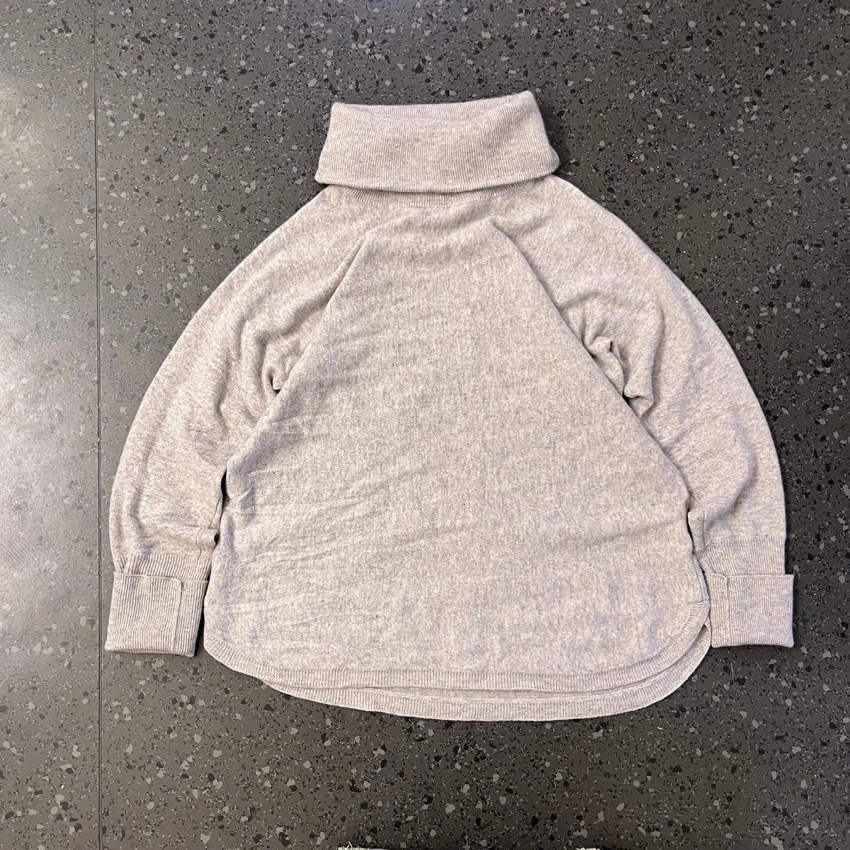 Other Max Studio Cashmere Turtleneck Sweater Cream Size US M / EU 48-50 / 2 - 1 Thumbnail