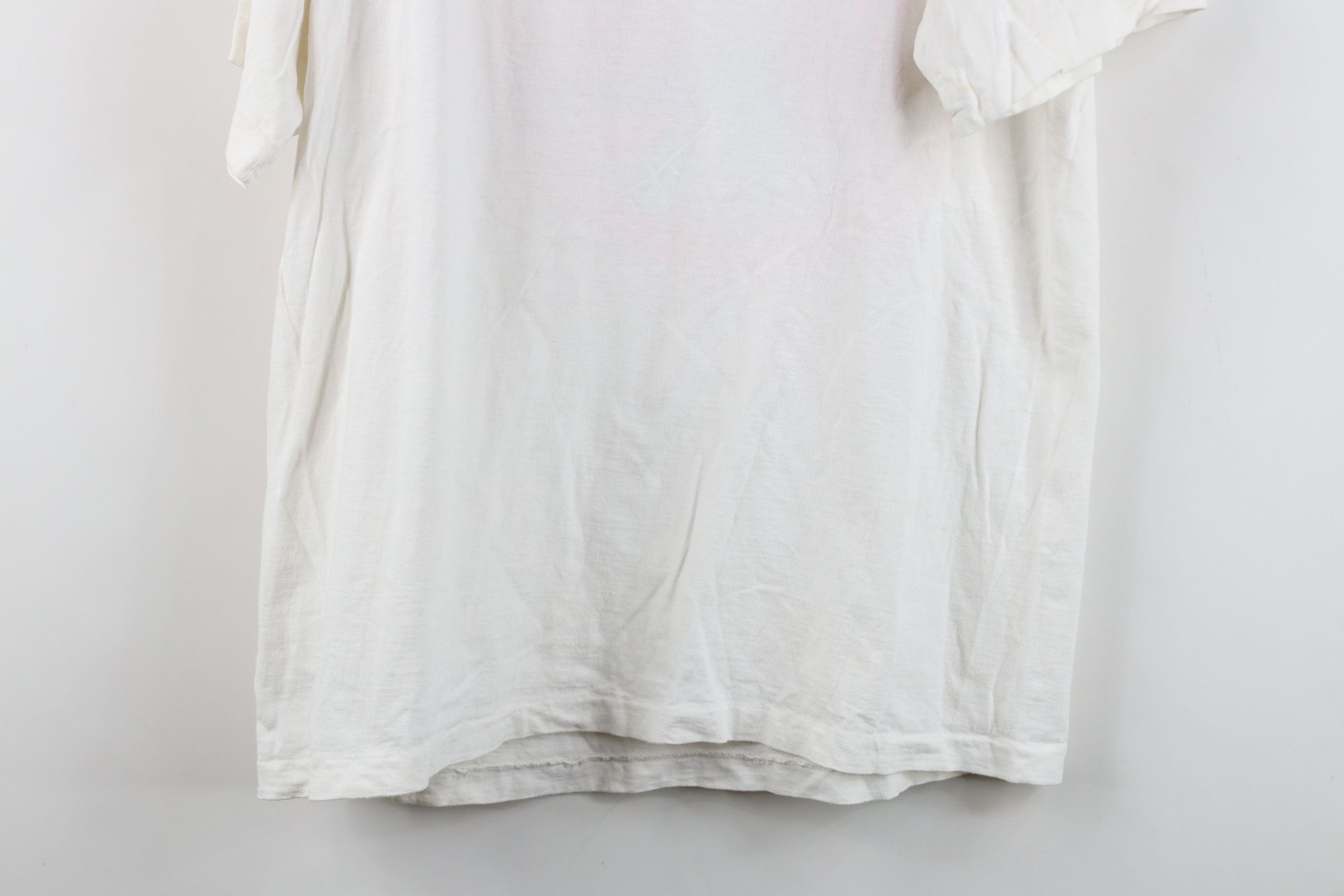Vintage Vintage 90s LA Gear Spell Out Puff Paint T-Shirt White USA Size US XL / EU 56 / 4 - 13 Thumbnail
