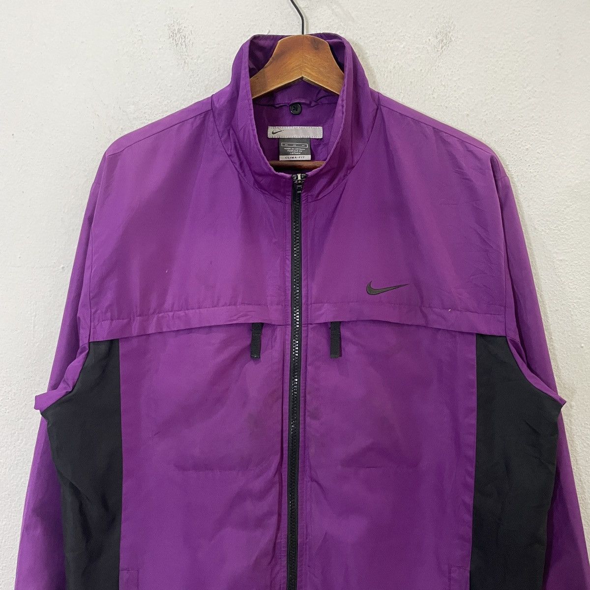 Nike Vintage Nike Embroidery Small Logo Track Jacket Size US L / EU 52-54 / 3 - 4 Thumbnail