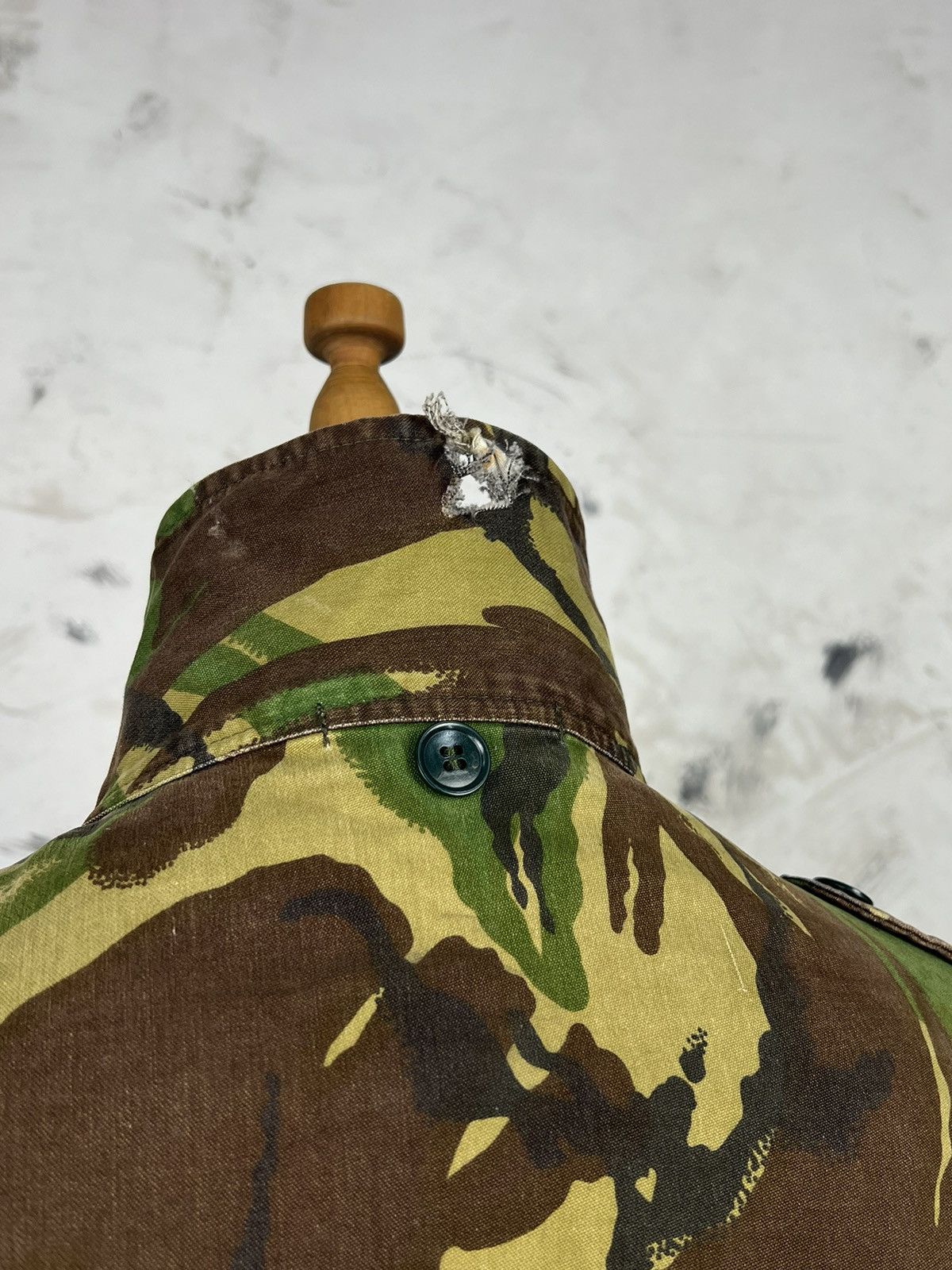 Vintage Vintage British Military Camo Jacket Size L - XL Size US XL / EU 56 / 4 - 6 Thumbnail