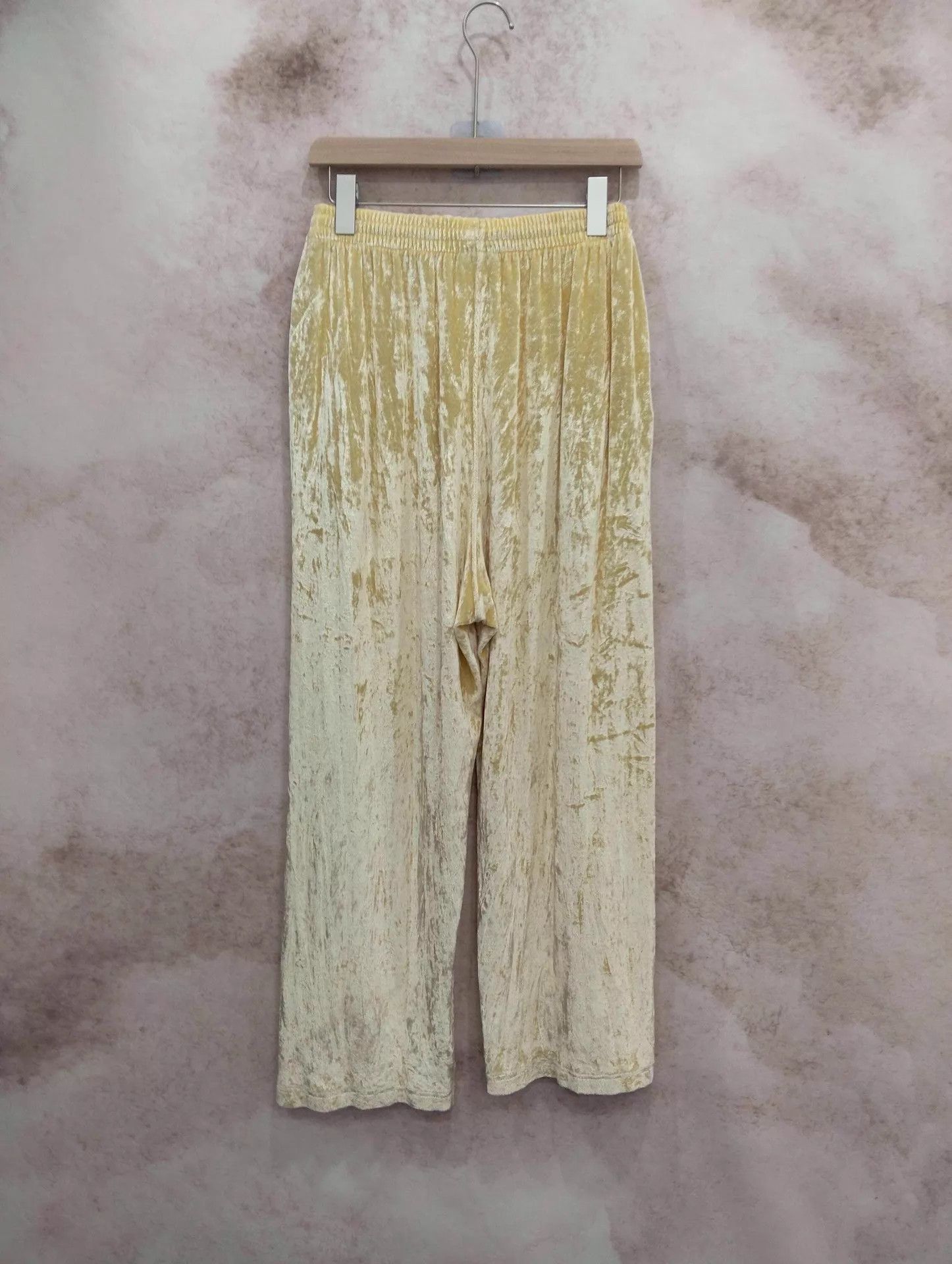 Balenciaga Balenciaga Women's Yellow Velvet Wide-Leg Pants XS Size 25" / US 0 / IT 36 - 2 Thumbnail