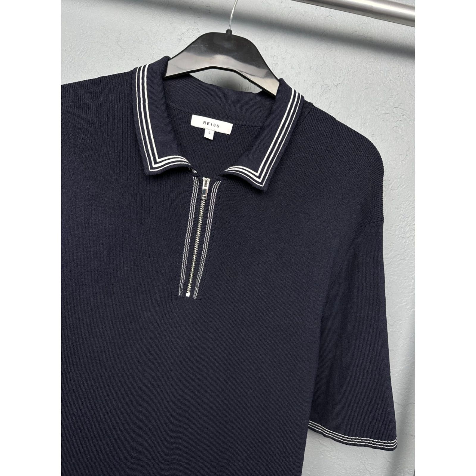 Reiss Reiss Polo Shirt Knit Mens Size L Blue Polo Shirt Mens L Blue Knit Polo Reiss Size US L / EU 52-54 / 3 - 2 Thumbnail