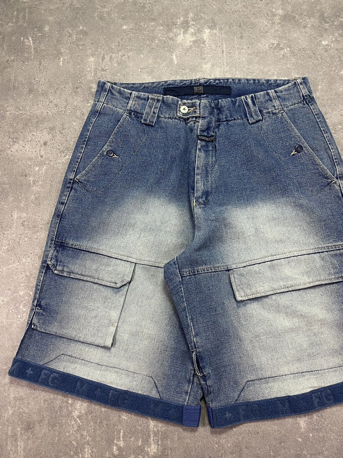 Marithe + Francois Girbaud Marithe + Francois Girbaud Baggy Straps Denim Jorts 34 Size US 34 / EU 50 - 3 Thumbnail