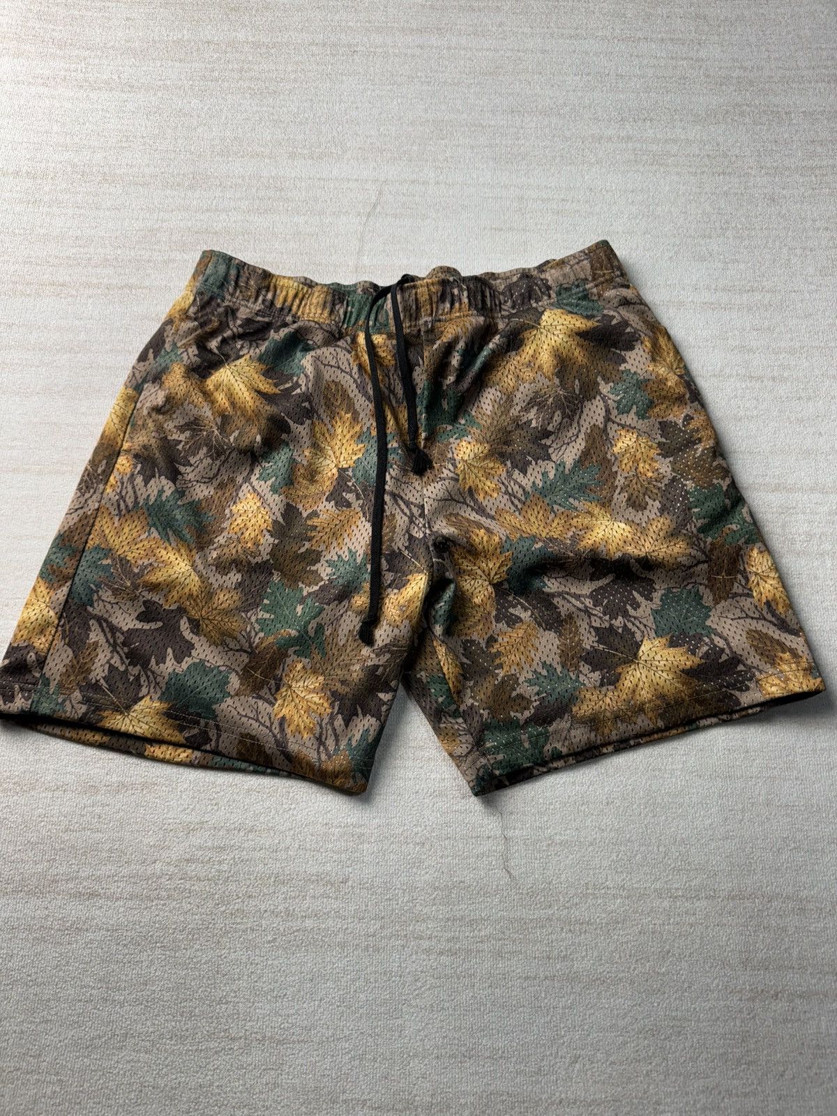John Elliott Tree camo mesh shorts Size US 31 - 1 Thumbnail