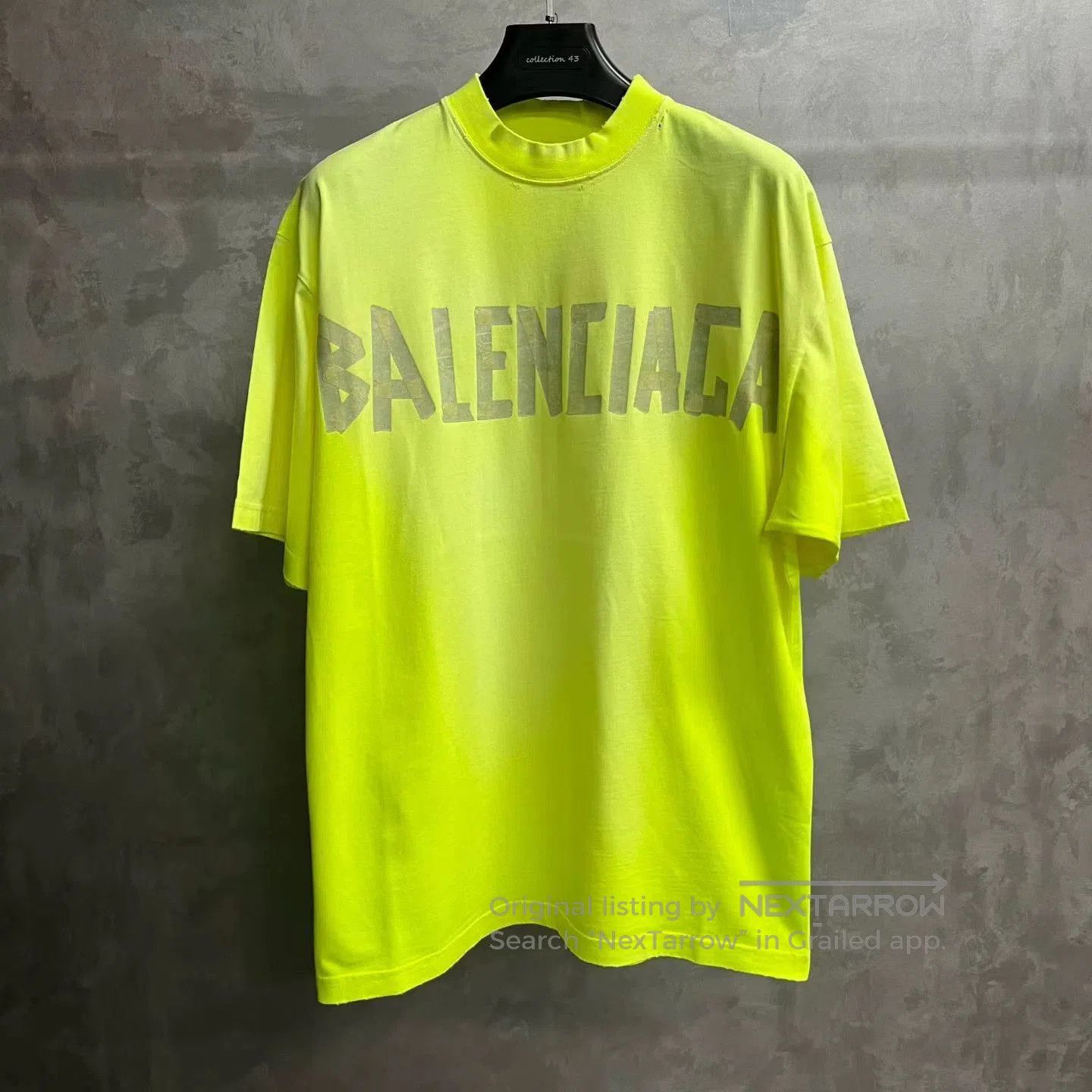 Balenciaga balenciaga neon logo short sleeve t-shirt. Size US XS / EU 42 / 0 - 1 Thumbnail