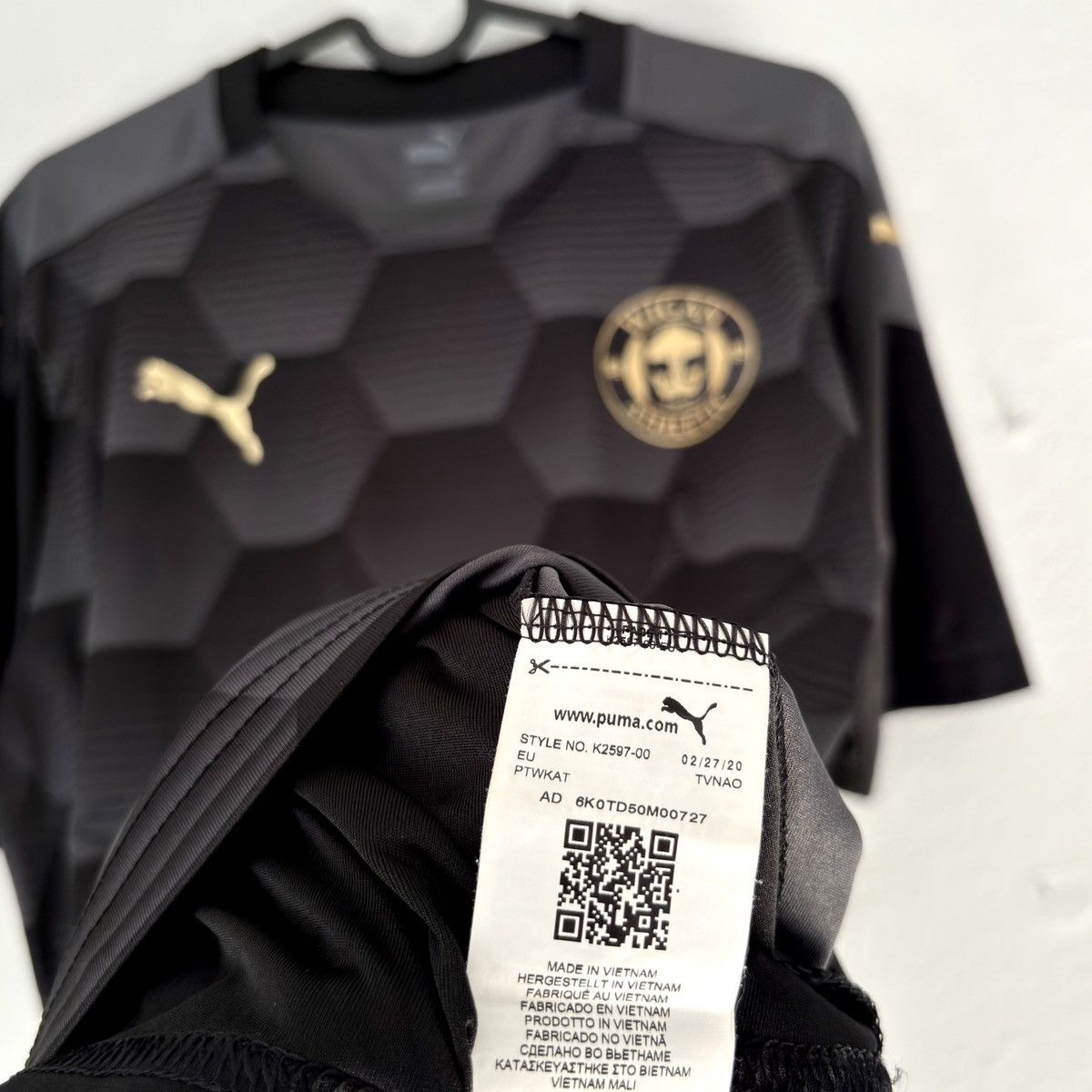 Puma 2020 2021 Wigan Athletic England Puma Away Kit Soccer Jersey Size US L / EU 52-54 / 3 - 6 Thumbnail