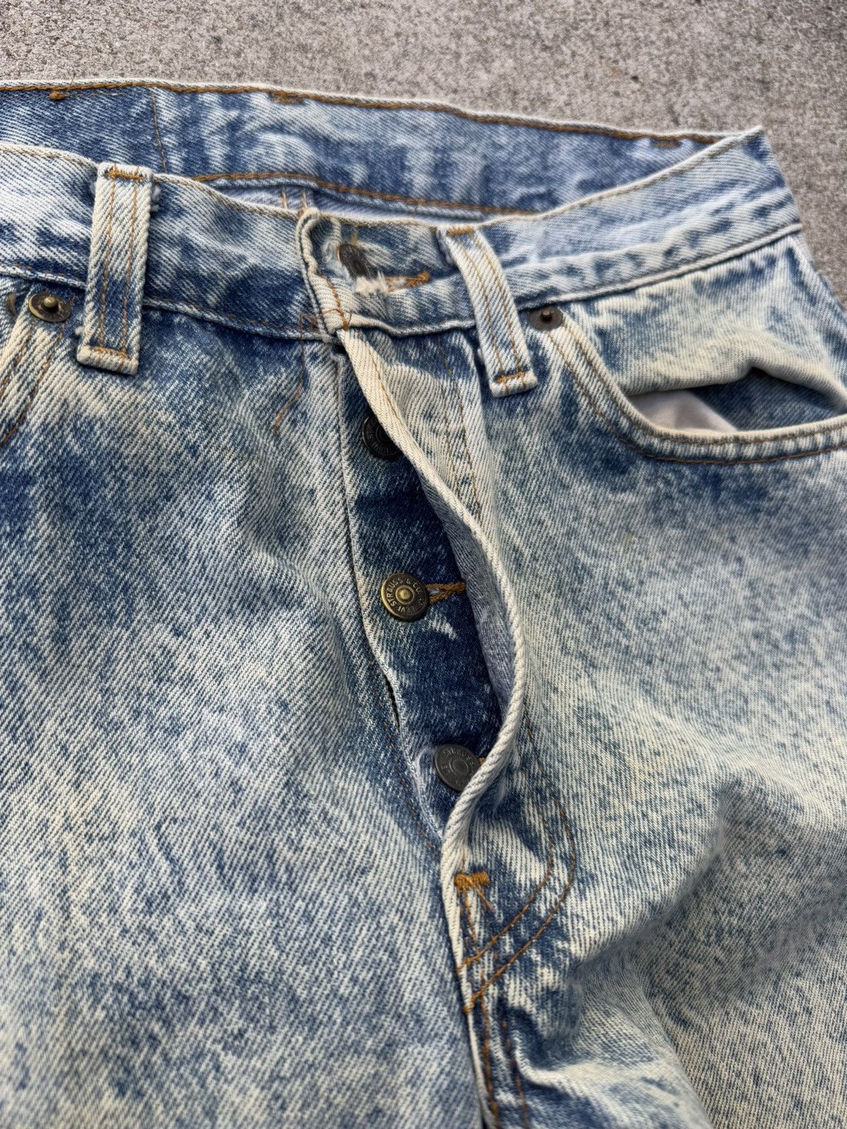 Levi's × Vintage Vtg 90s Levis 501xx Buttonfly Straight Acid Wash Jeans 28x29 Size US 28 / EU 44 - 7 Thumbnail