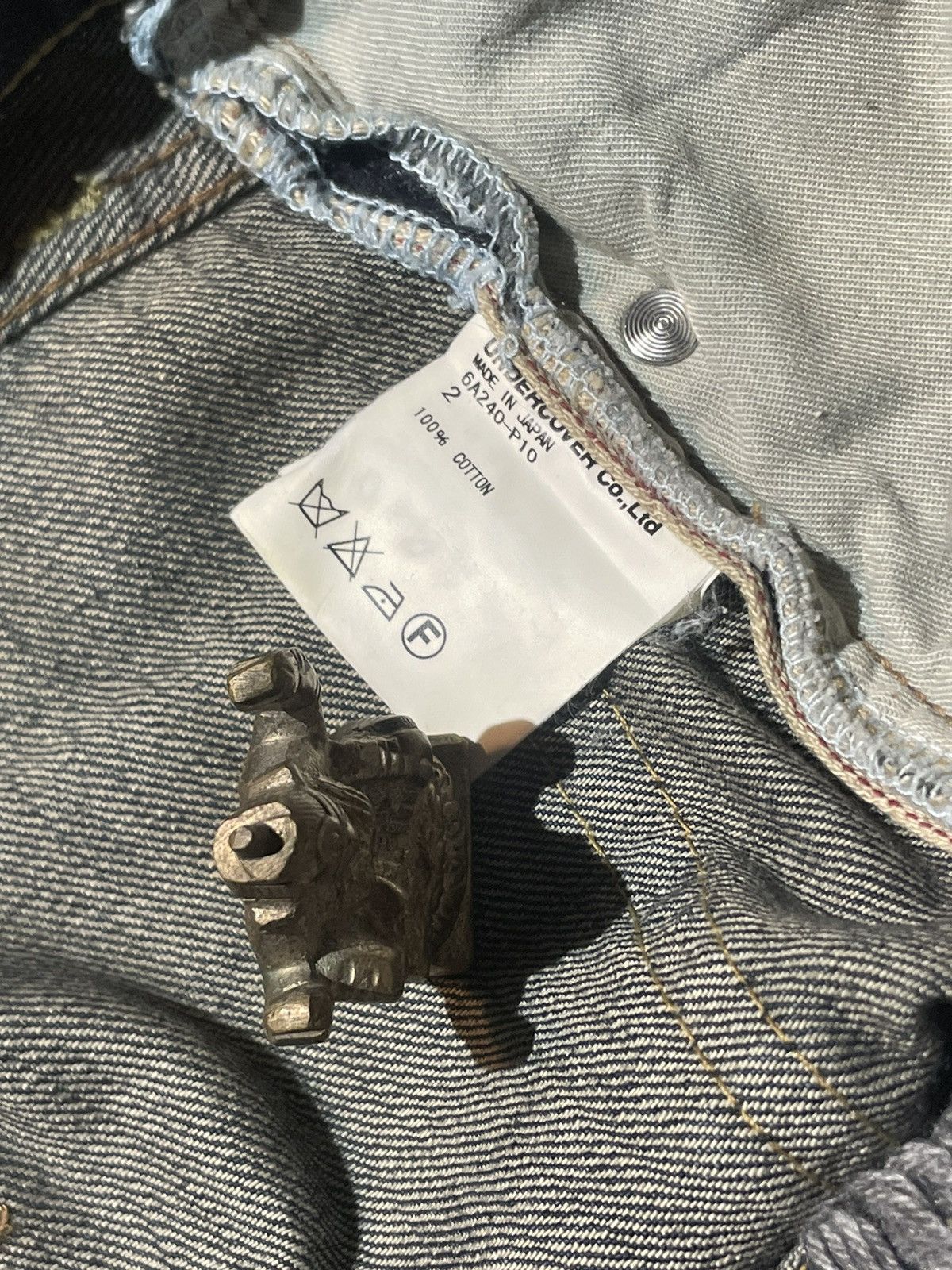 Jun Takahashi × Undercover Undercover AW06 Guru Bug denim Size US 32 / EU 48 - 6 Thumbnail