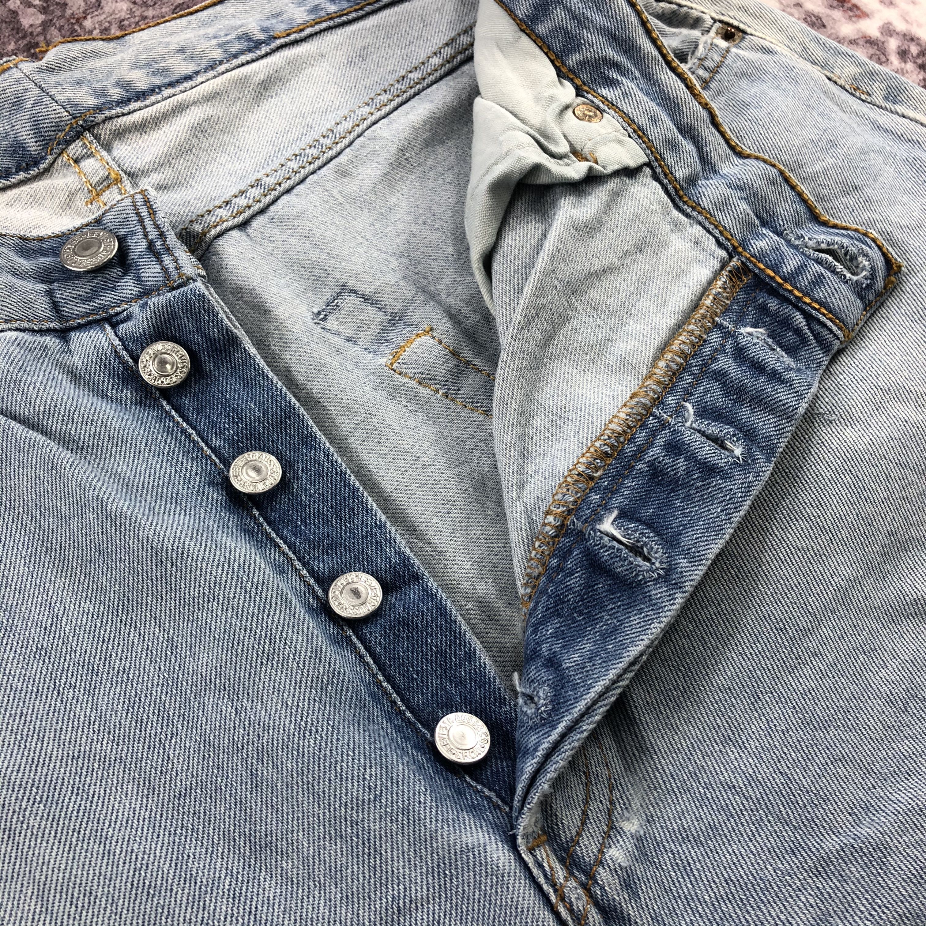 Levi's Vintage 90s Light Wash Levis 501 Jeans-JM2402 Size US 36 / EU 52 - 15 Thumbnail