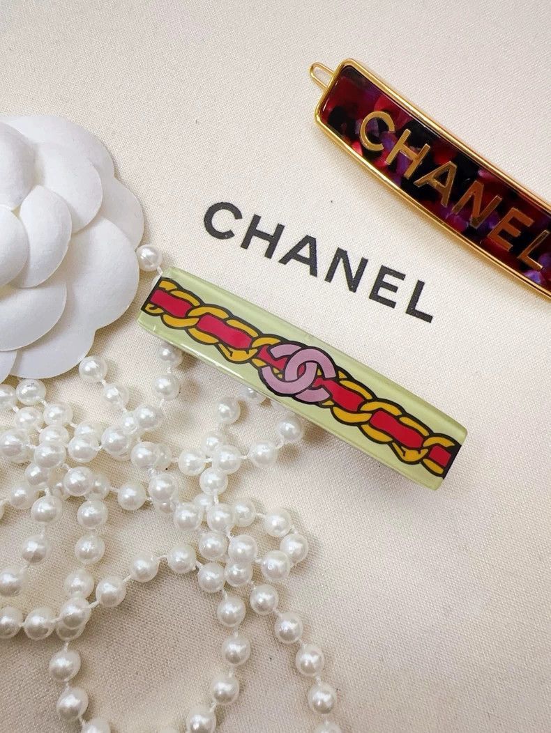 Chanel Chanel Green Acrylic Chain Pattern Hair Clip Size ONE SIZE - 3 Thumbnail