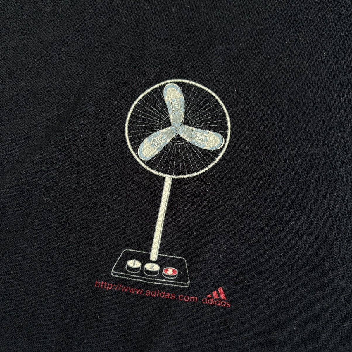 Adidas RARE🔥 Vintage Adidas Fan logo t-shirt Size US M / EU 48-50 / 2 - 4 Thumbnail