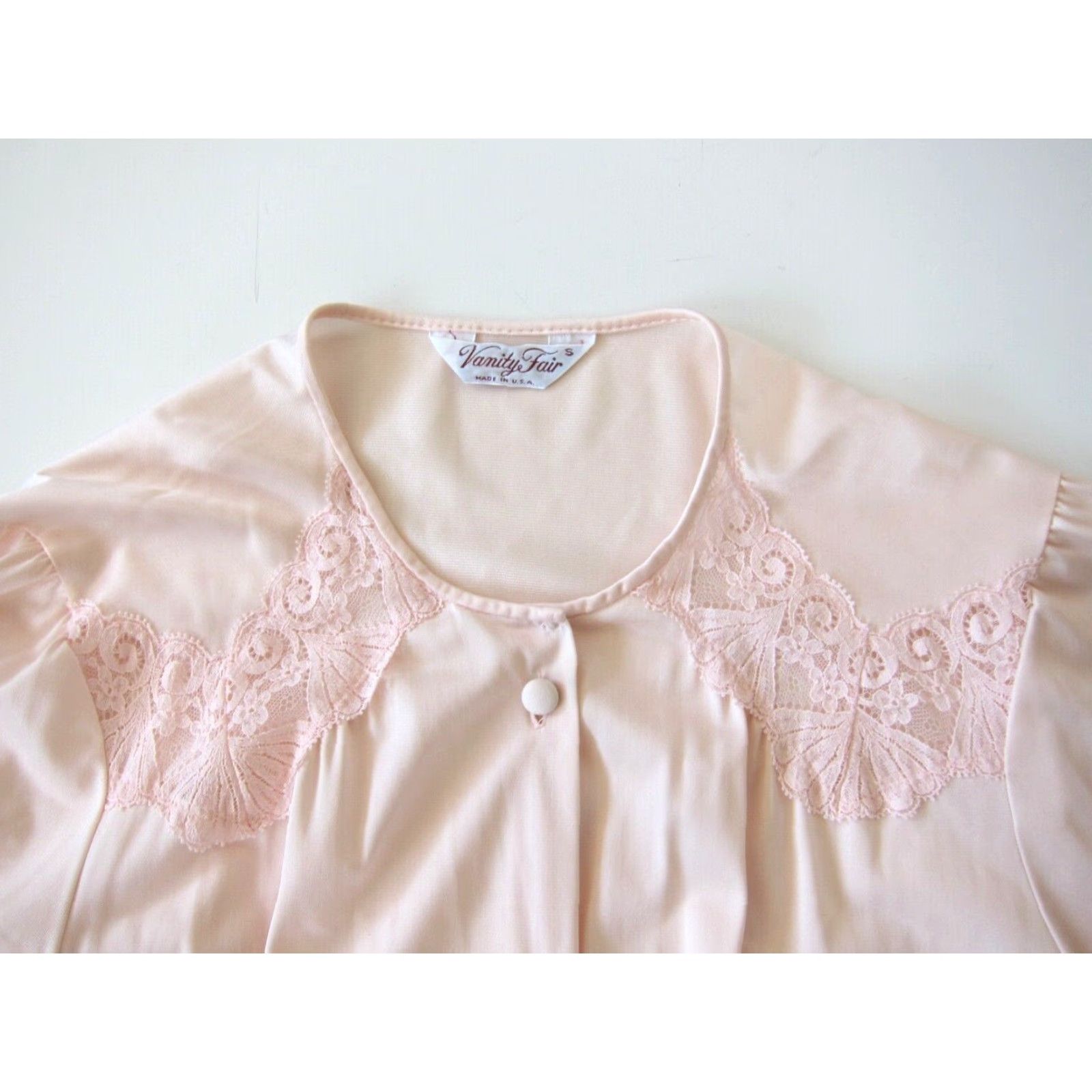 Vintage VINTAGE Vanity Fair Gown Womens Small Soft Pink Nylon Lace Button Down Long Sleeve Nightgown Size S / US 4 / IT 40 - 5 Thumbnail