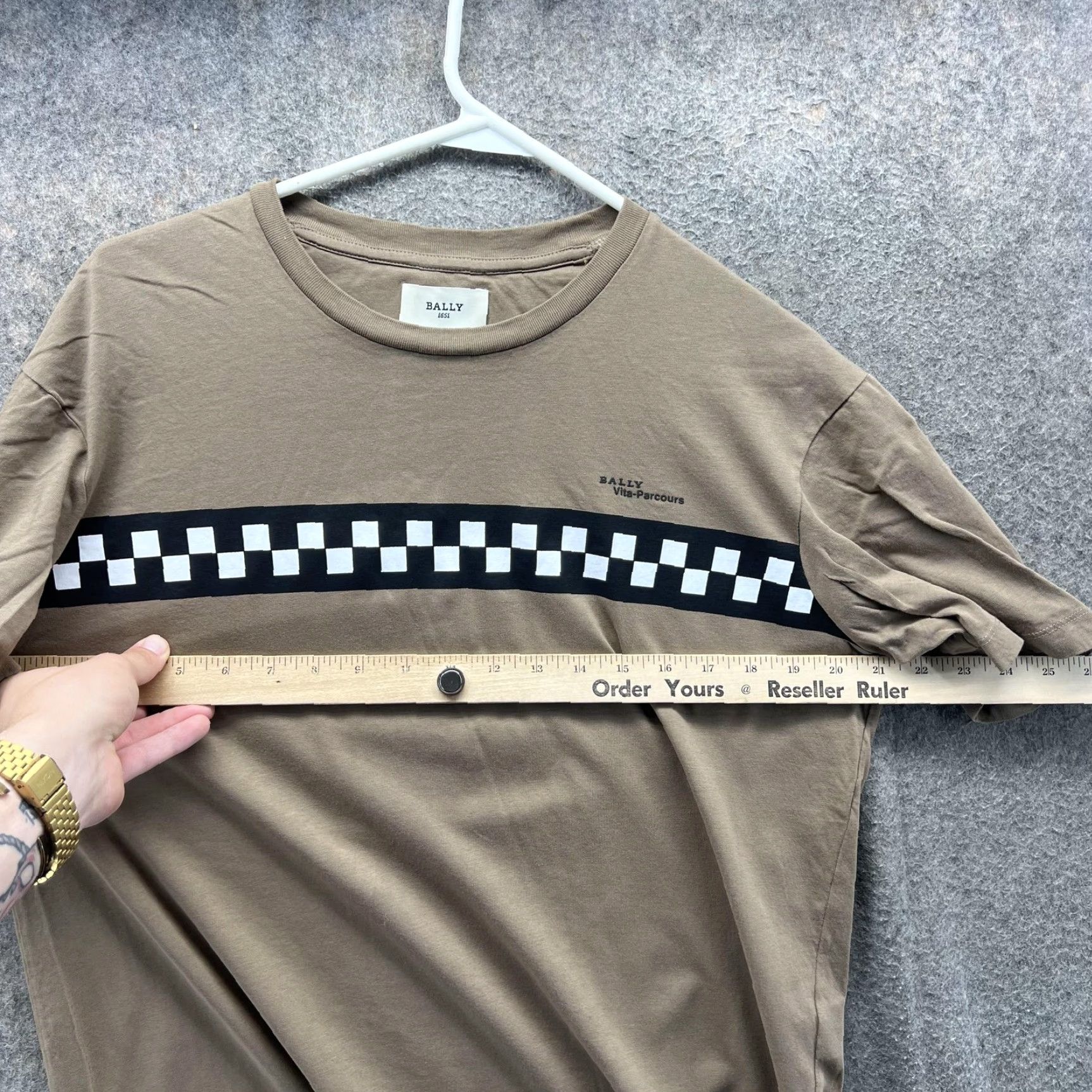 Bally Bally Shirt Mens 38 Brown Checkerboard Vita-Parcours Cotton Tee Graphic Shirt Mens 38 Beige Graphic Print Racing Cute Sports Tee Size US M / EU 48-50 / 2 - 4 Thumbnail