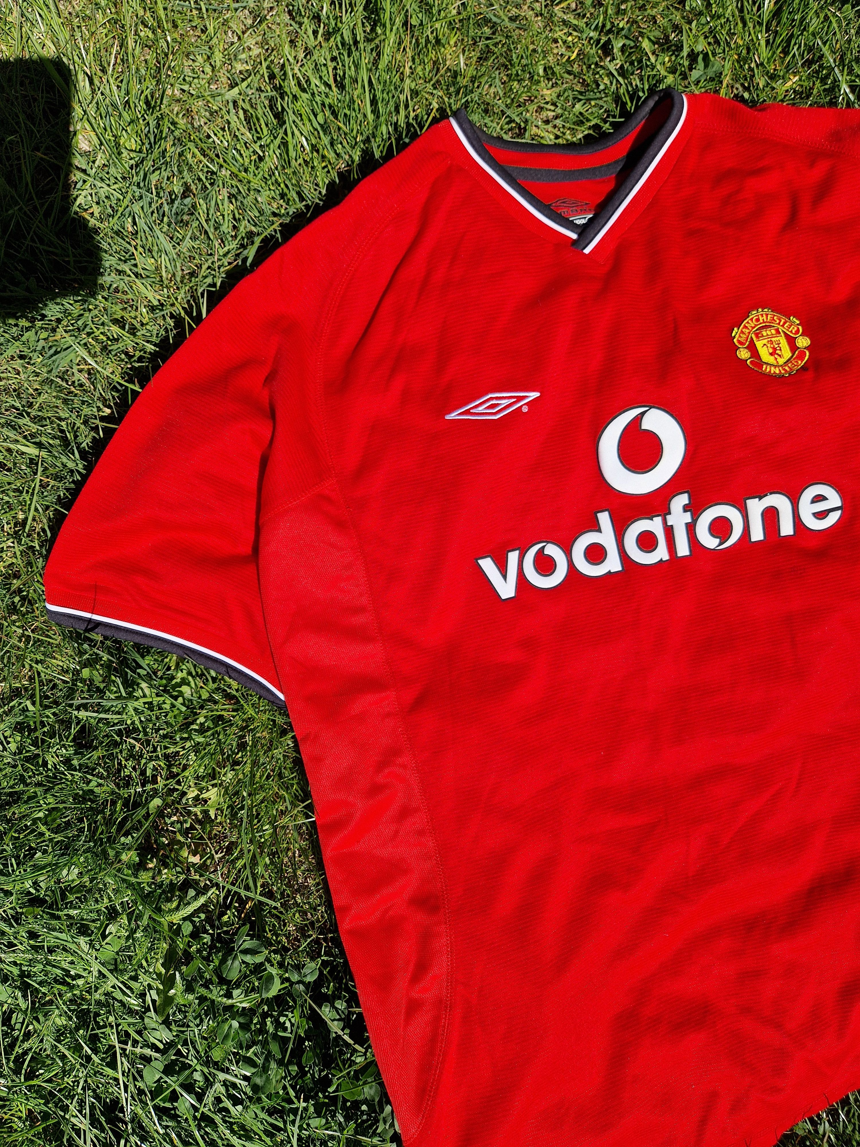 Umbro Manchester United 2000–02 Home Jersey Umbro Vodafone Size US XL / EU 56 / 4 - 3 Thumbnail