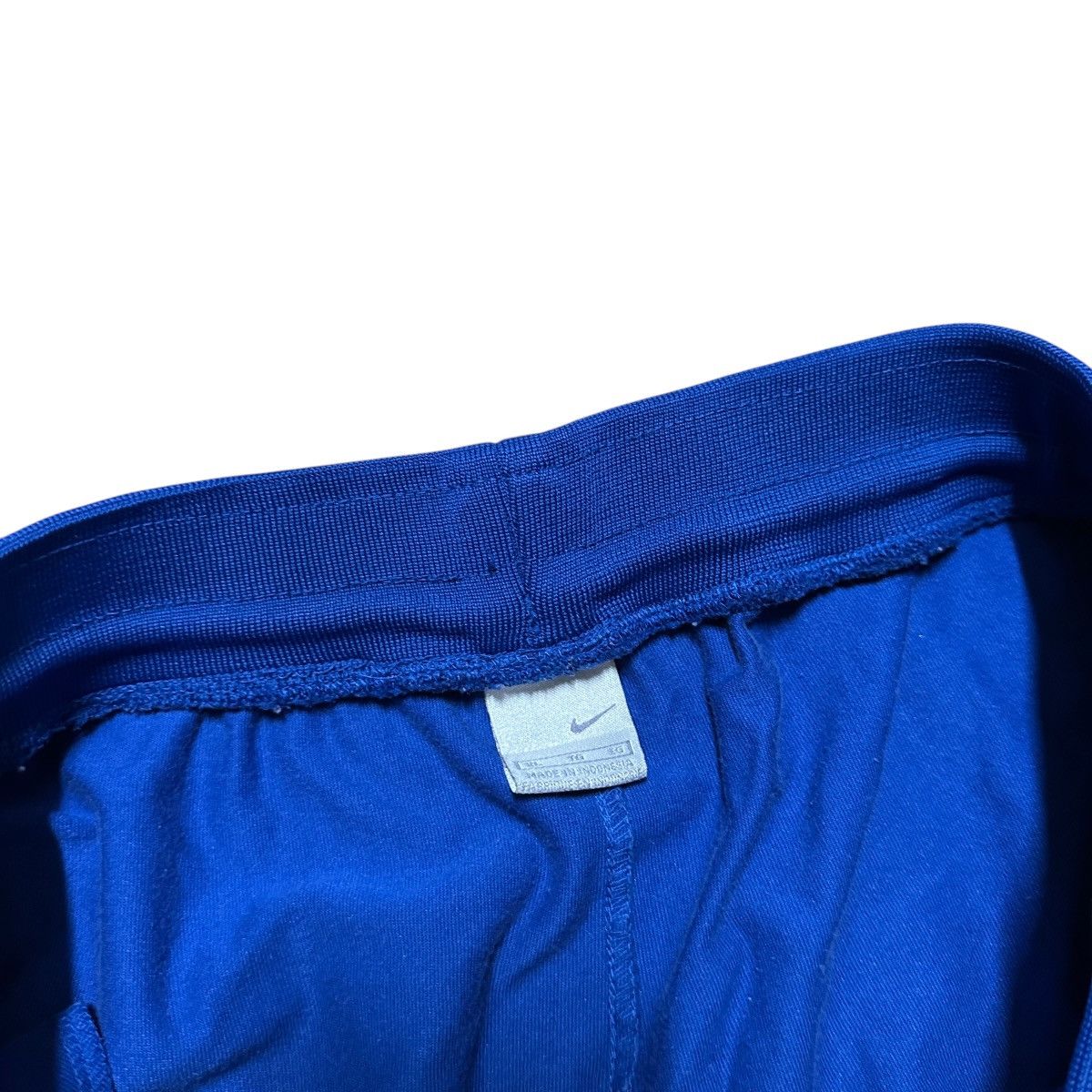 Nike × Vintage Vintage Y2K Nike Revolution Elongated Shorts Size US 36 / EU 52 - 7 Thumbnail