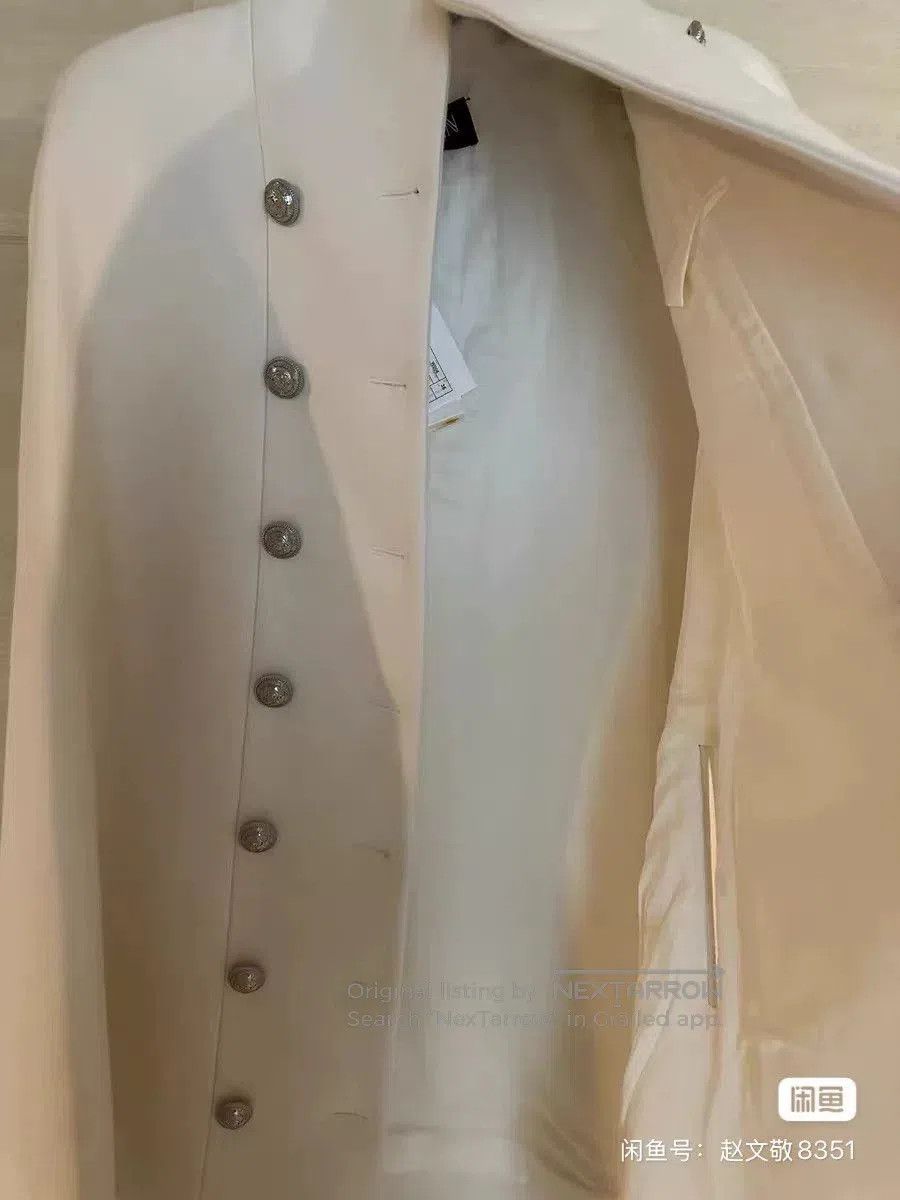 Balmain Balmain Runway White Cape. Size S / US 4 / IT 40 - 3 Thumbnail