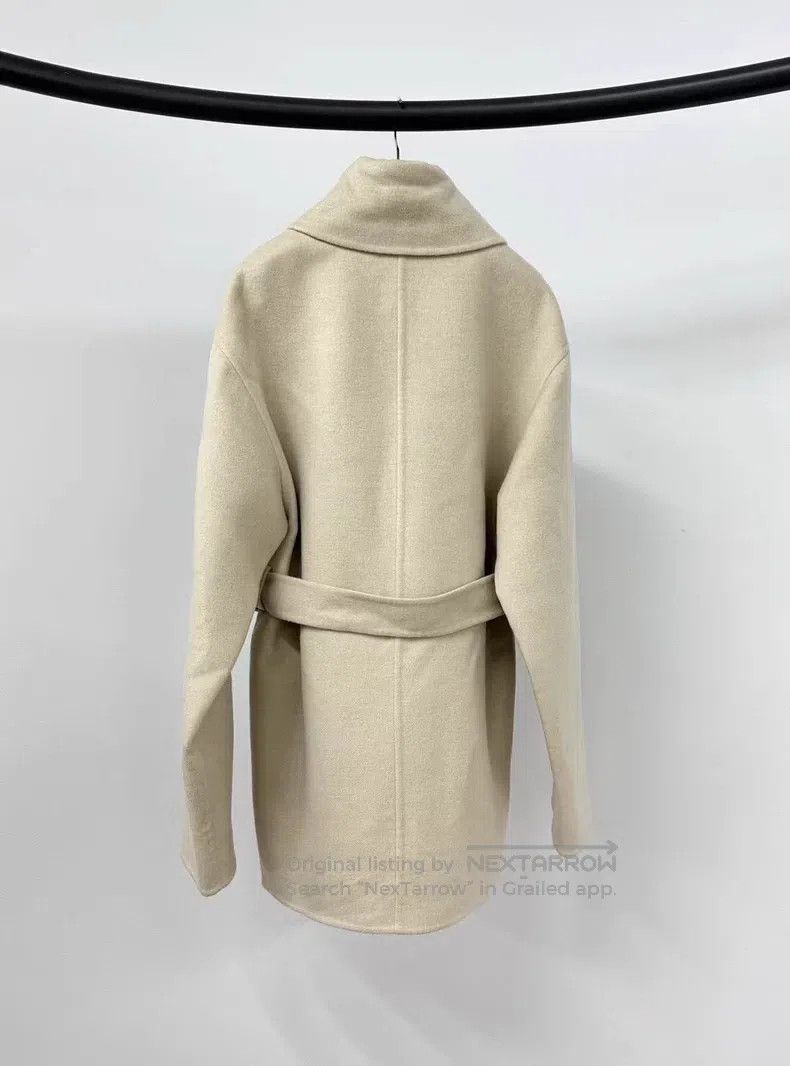 Hermes Hermes Oatmeal colored turn-down collar cashmere coat Size XS / US 0-2 / IT 36-38 - 2 Thumbnail