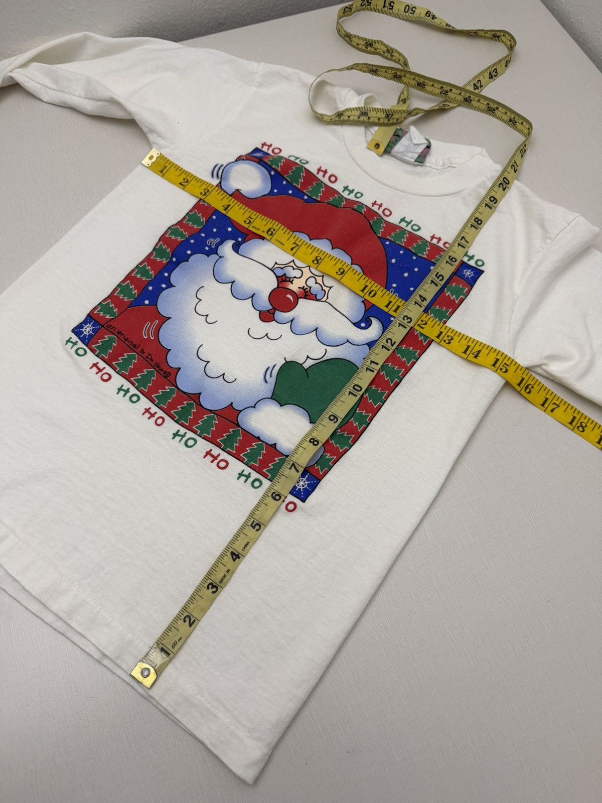 Vintage I'm Yours Designs Santa Christmas L/S TShirt Fits Women’s XS Size XS / US 0-2 / IT 36-38 - 5 Thumbnail