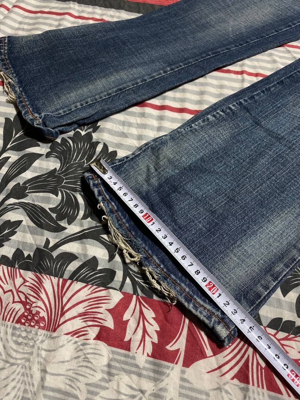 Japanese Brand Dirty Painted Patchwork Distressed Crush Faded Y2K Jeans Size US 34 / EU 50 - 14 Thumbnail