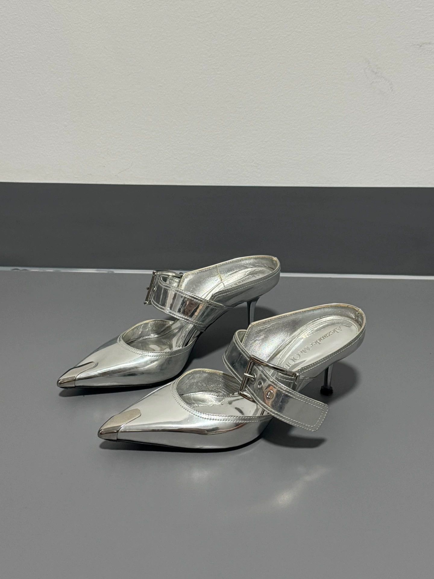 Alexander McQueen Alexander Mcqueen Toe Cap Heels 37 Size US 6.5 / IT 36.5 - 1 Thumbnail