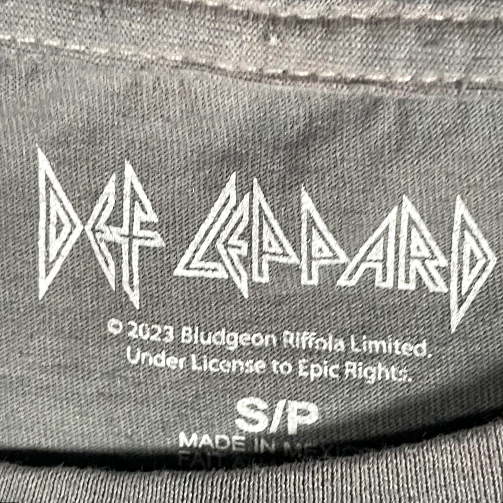 Vintage Def Leppard Shirt Mens S Gray Animal Leopard Union Jack Graphic Rock Tee Size US S / EU 44-46 / 1 - 4 Thumbnail