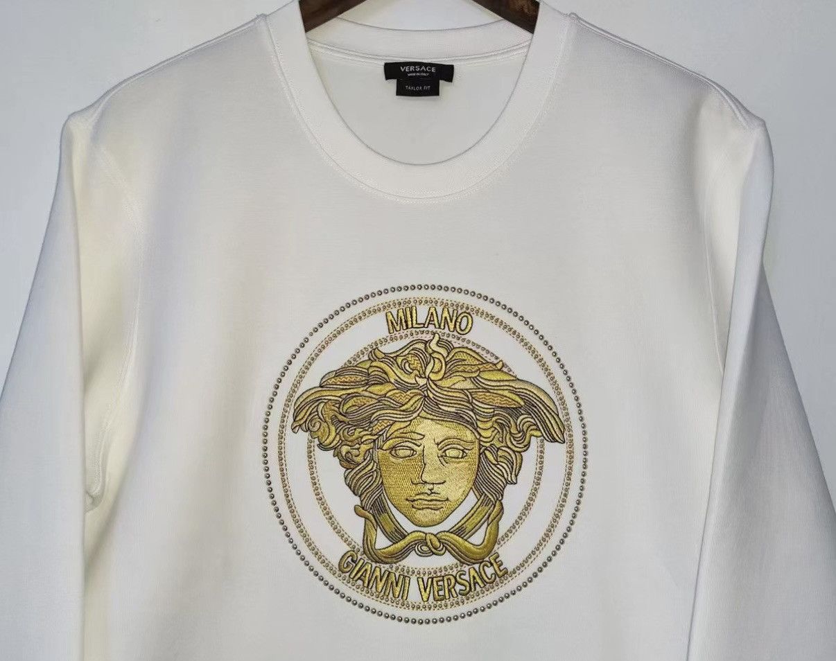 Versace Authentic Versace Medusa embroidery sweatshirt Size US XXL / EU 58 / 5 - 2 Thumbnail