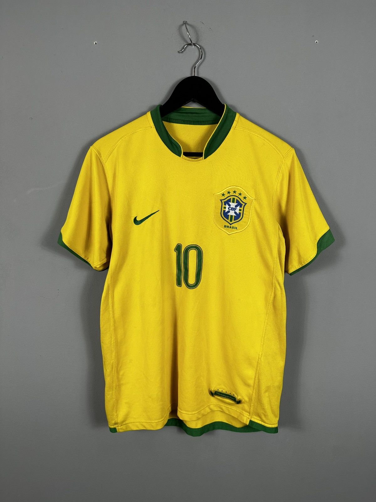 Nike Vintage Nike Ronaldinho Brazil Jersey Size US M / EU 48-50 / 2 - 1 Thumbnail