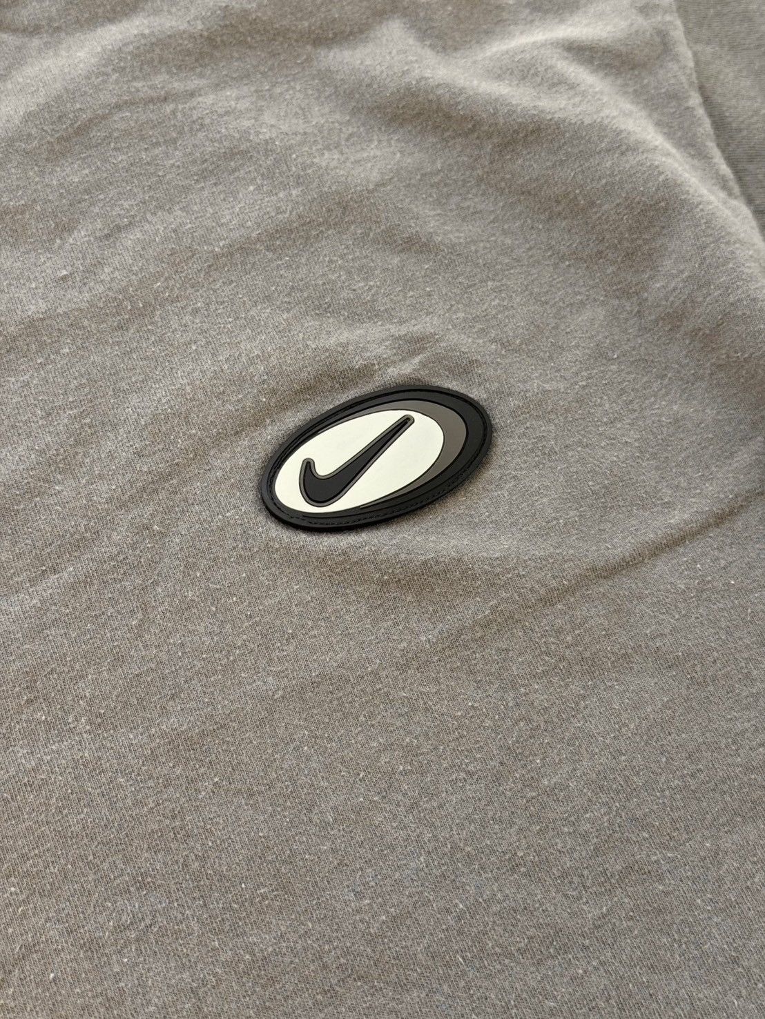Nike Vintage Nike Rubber Logo 90's T-shirt Size US XL / EU 56 / 4 - 3 Thumbnail