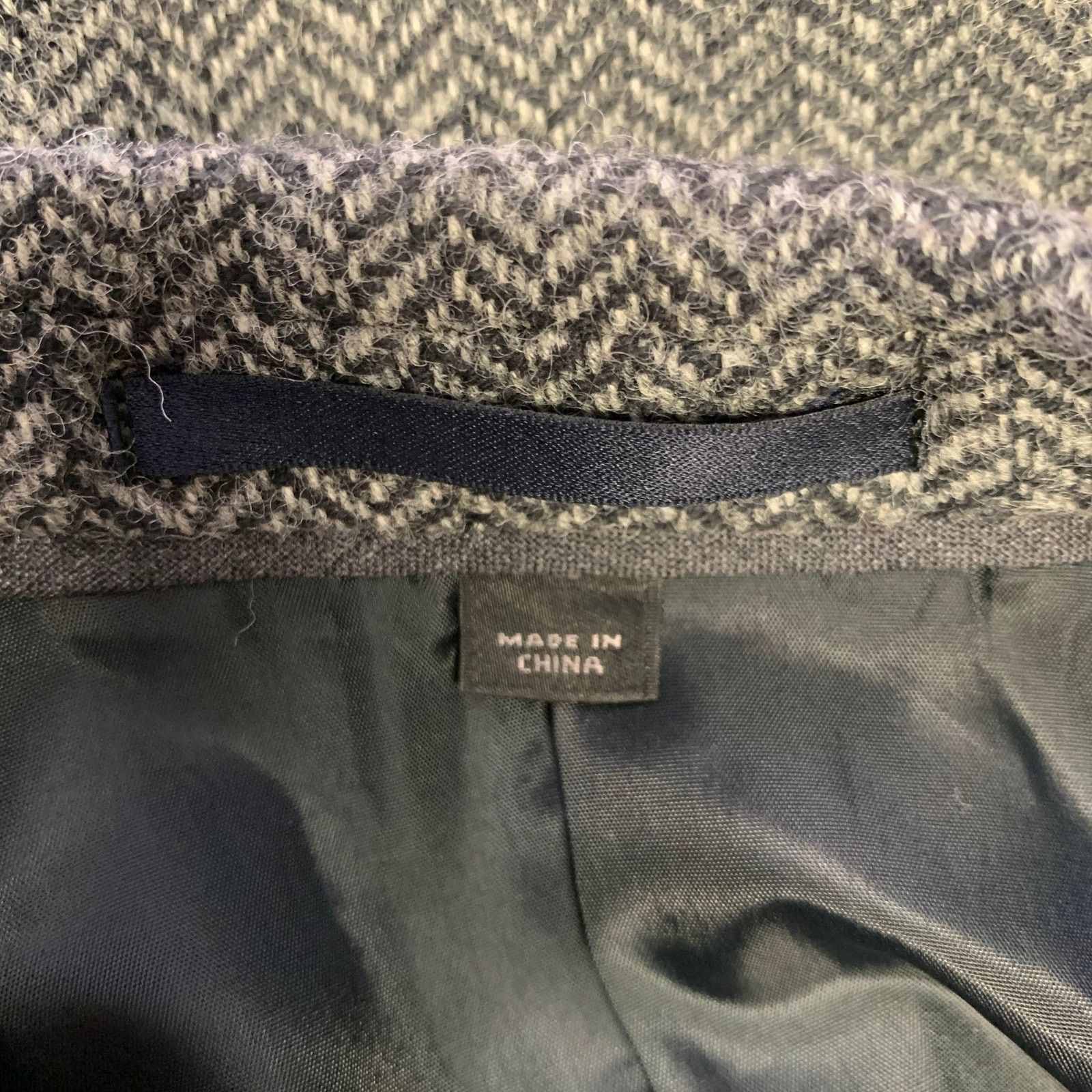J.Crew J.CREW 40R Grey Black Herringbone Wool Sport Coat Size 40R - 5 Thumbnail