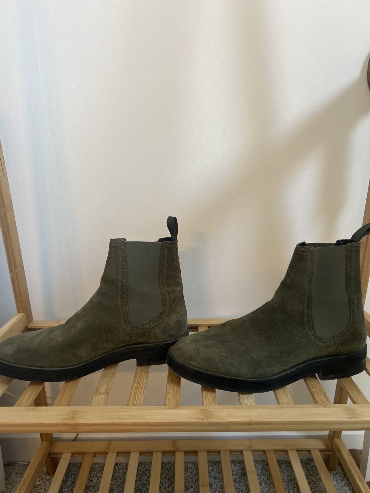 Yeezy Yeezy Season 6 Green Suede Chelsea Boots 11 US Men’s Size US 11 / EU 44 - 7 Thumbnail