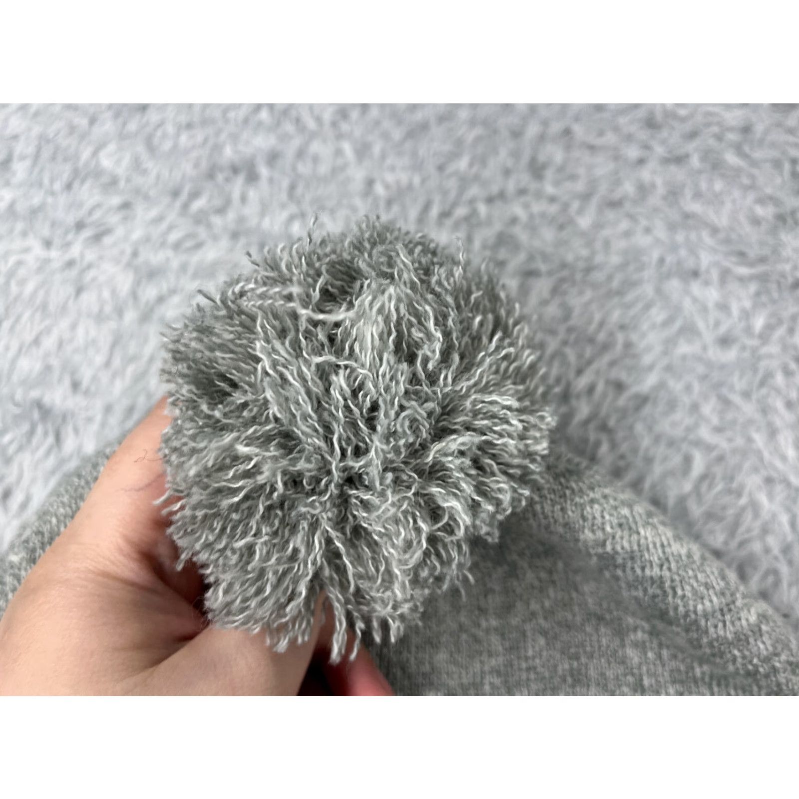 Vintage Beautiful Giant Beanie Toque Mens One Size Gray Geometric Knit Acrylic Pom - Hat/Beanie Mens One Size Gray Geometric Knit Acrylic Pom Size ONE SIZE - 4 Thumbnail