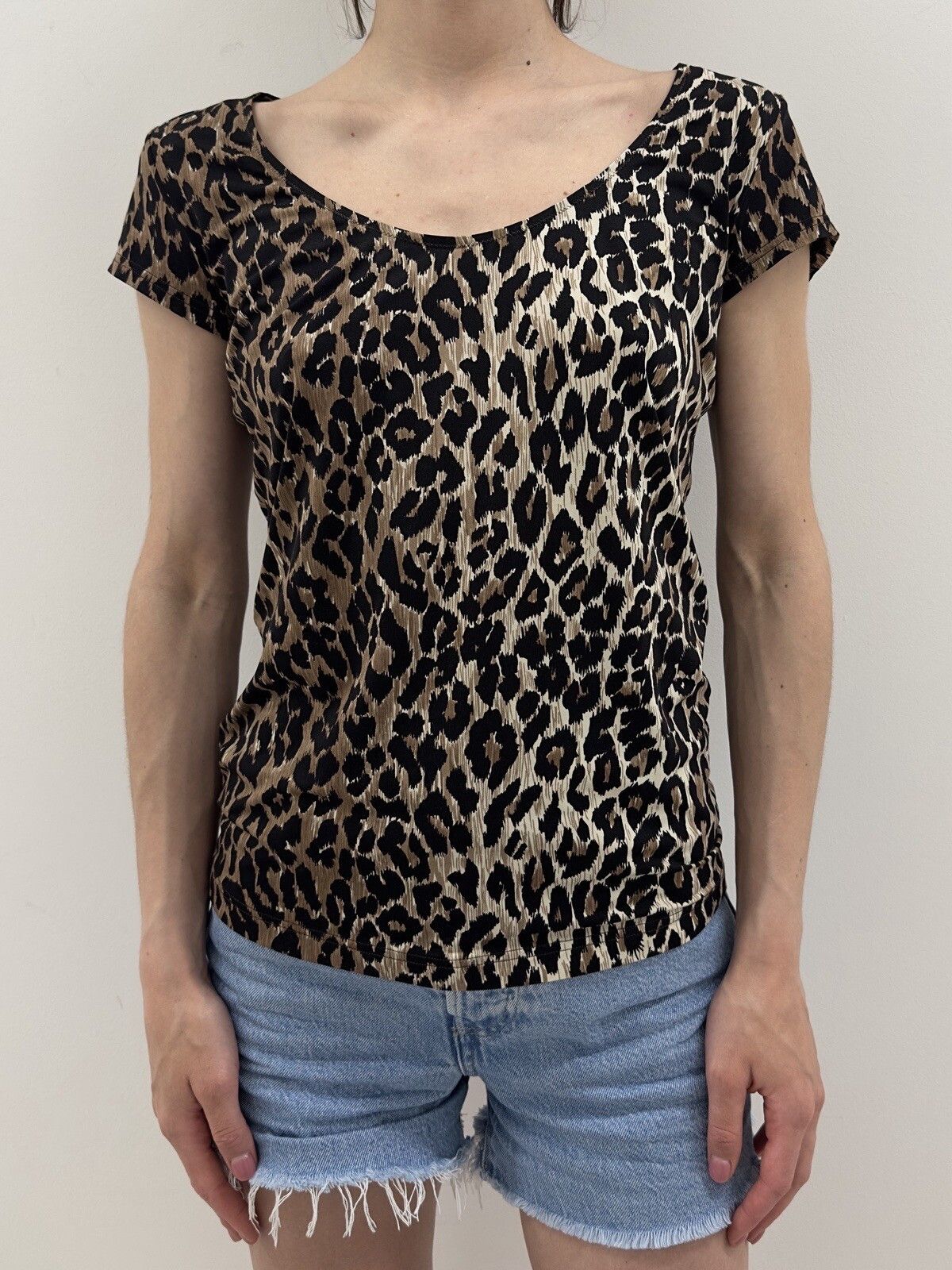 Dolce & Gabbana Dolce&Gabbana Leopard Womens Top T-shirt Size L Size L / US 10 / IT 46 - 1 Thumbnail