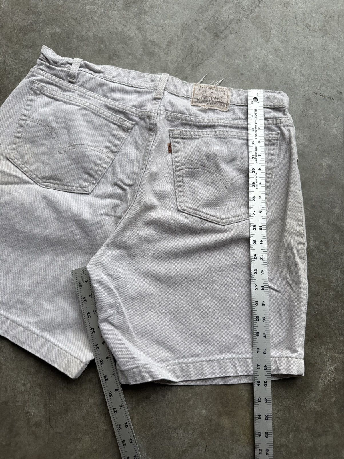 Levi's Vintage 90’s/2000’s Levi’s 545 Whote Distressed Jorts Size US 36 / EU 52 - 5 Thumbnail