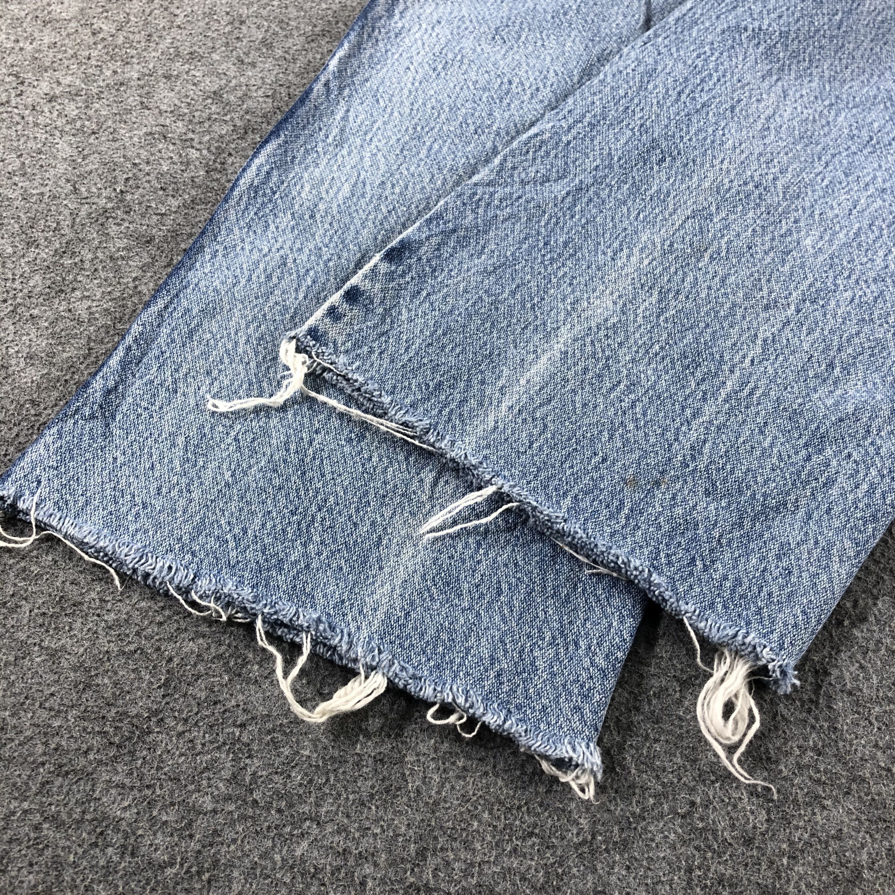 Vintage Vintage Blue Wash Wrangler Jeans-J2345 Size US 30 / EU 46 - 6 Thumbnail