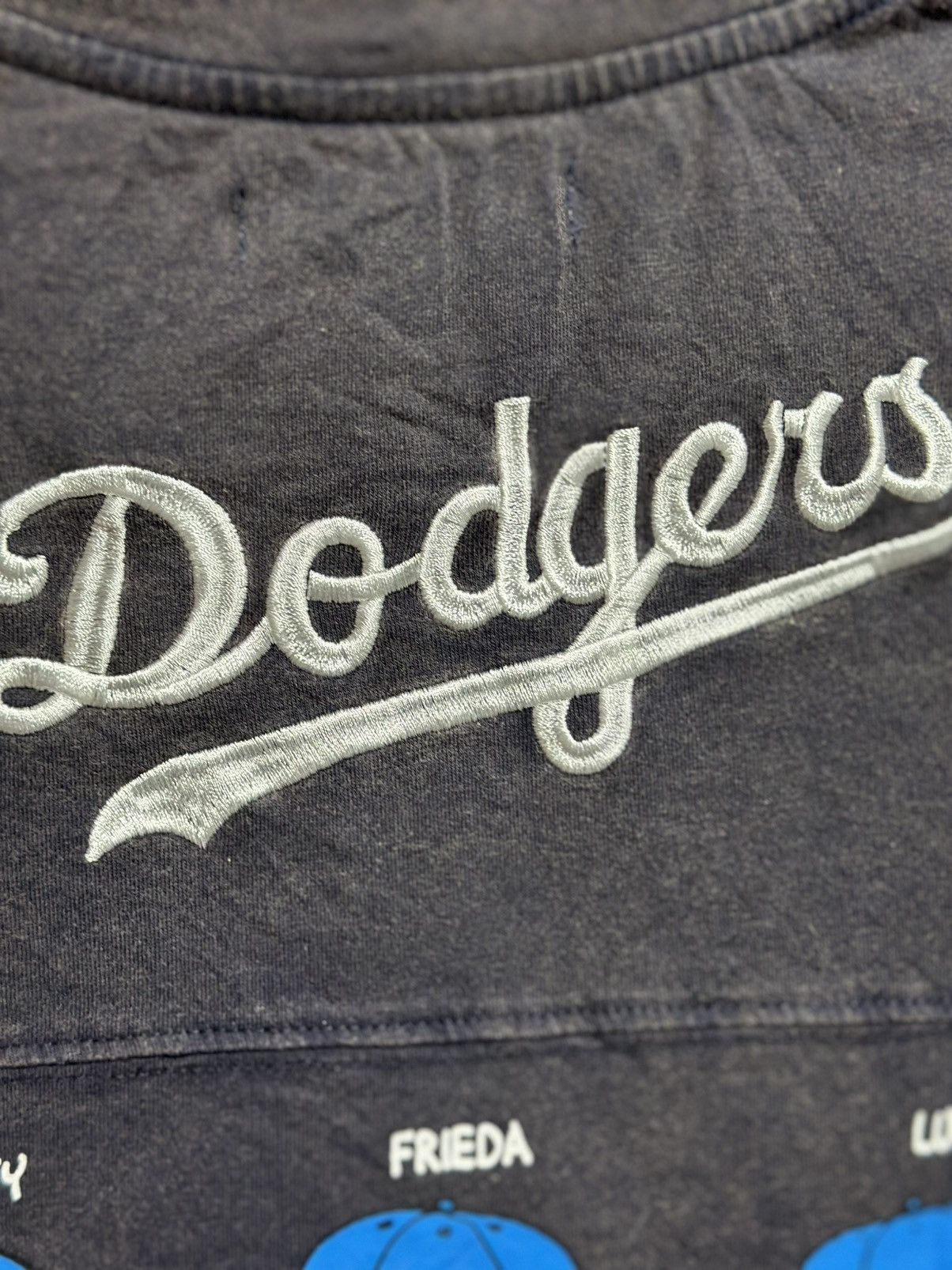 Other Vintage Peanuts X Dodgers Mlb Sun Faded Tee Size US XL / EU 56 / 4 - 11 Thumbnail