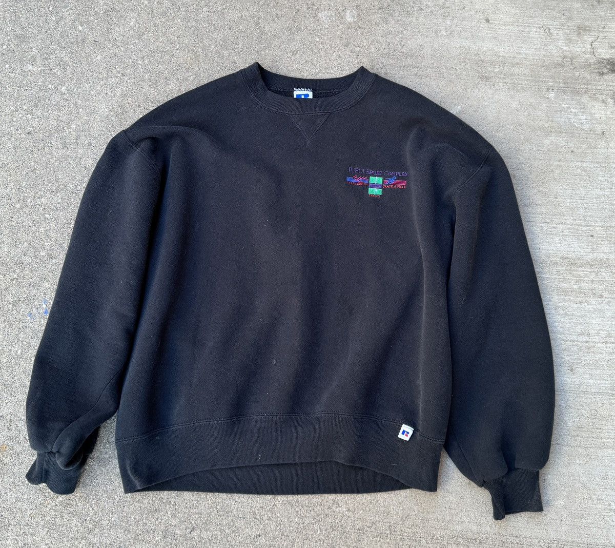 Russell Athletic × Vintage Vintage 90s russel’s athletic boxy fit sweatshirt Size US L / EU 52-54 / 3 - 1 Thumbnail