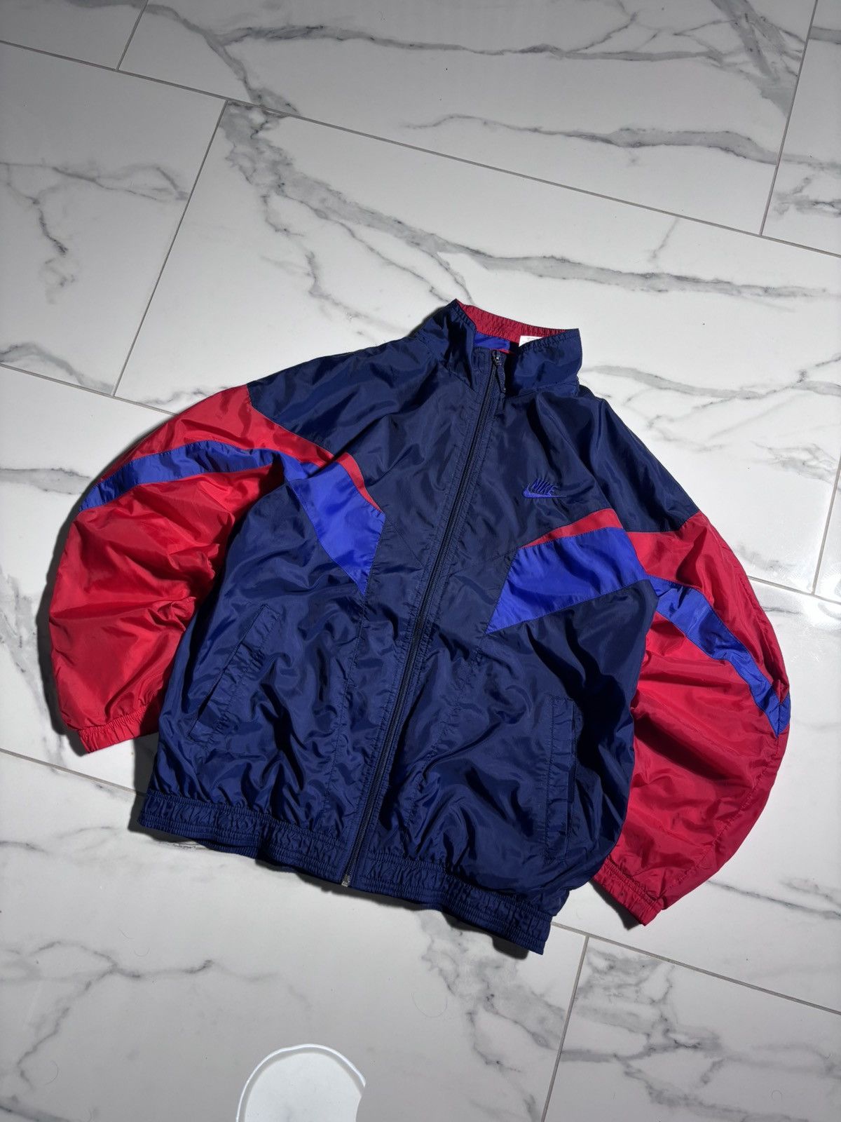 Nike Vintage 90’s Nike Track Suit Nylon Jacket Big Swoosh Retro Size L / US 10 / IT 46 - 4 Thumbnail
