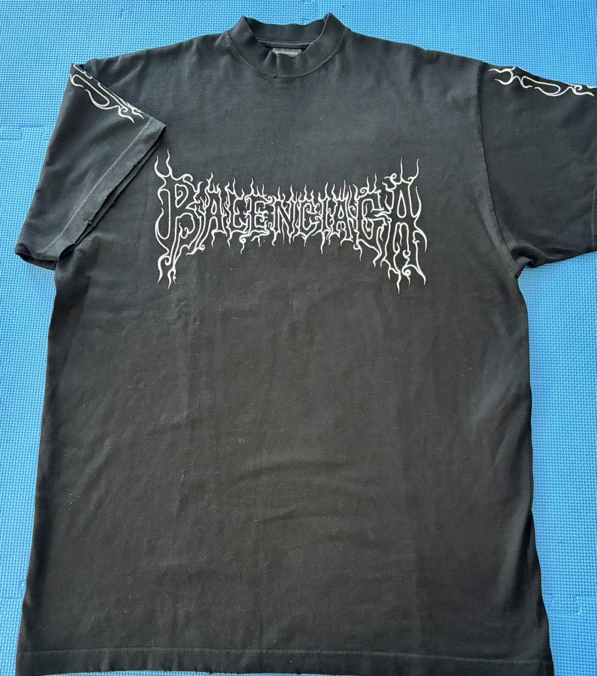 Balenciaga Balenciaga Darkwear Tee Size US L / EU 52-54 / 3 - 1 Thumbnail