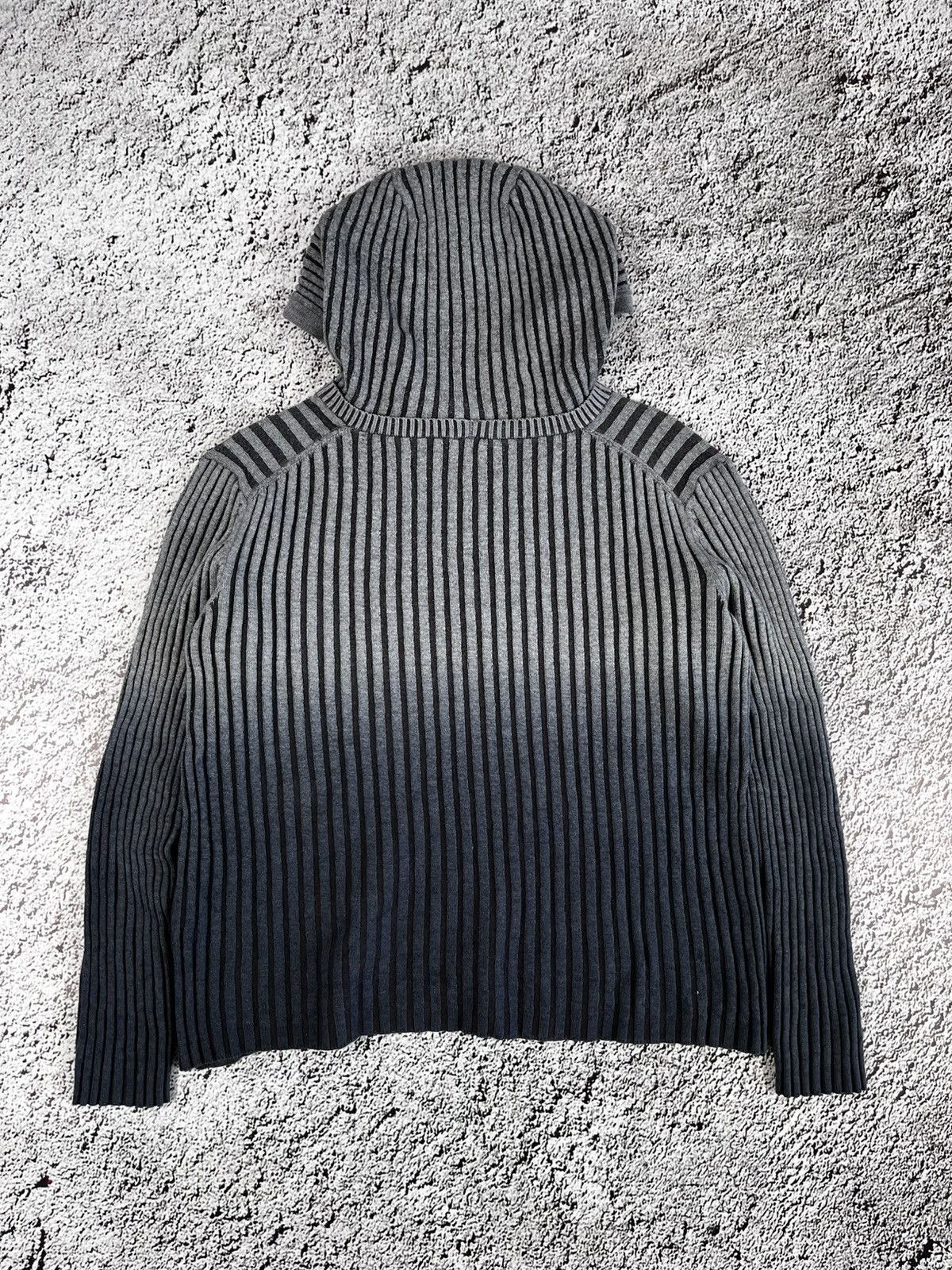 Armani Exchange Vintage Y2K Armani Exchange ribbed gradient hooded sweater L Size L / US 10 / IT 46 - 7 Thumbnail