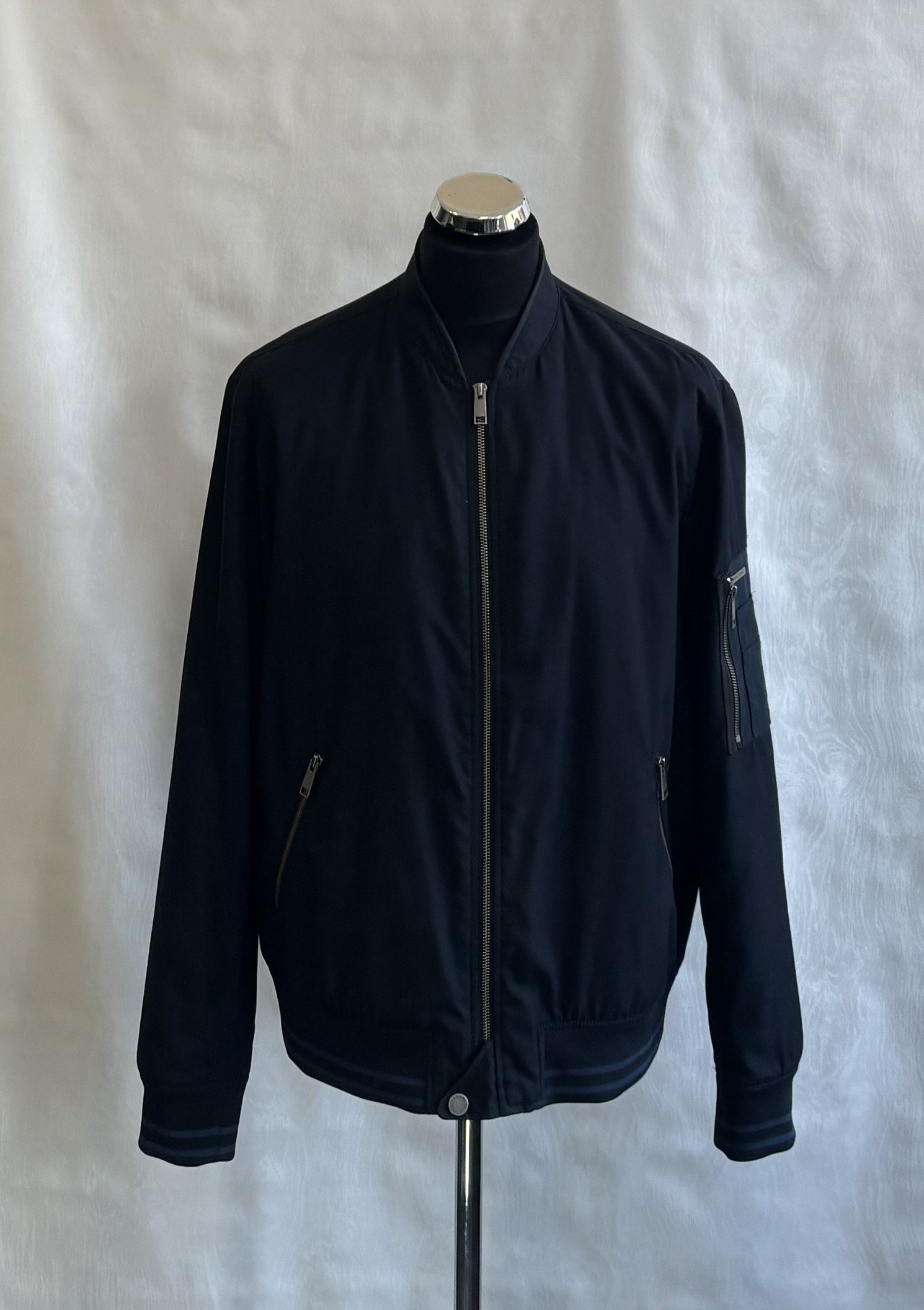 Armani Exchange Armani Exchange bomber jacket size XL Size US XL / EU 56 / 4 - 1 Thumbnail