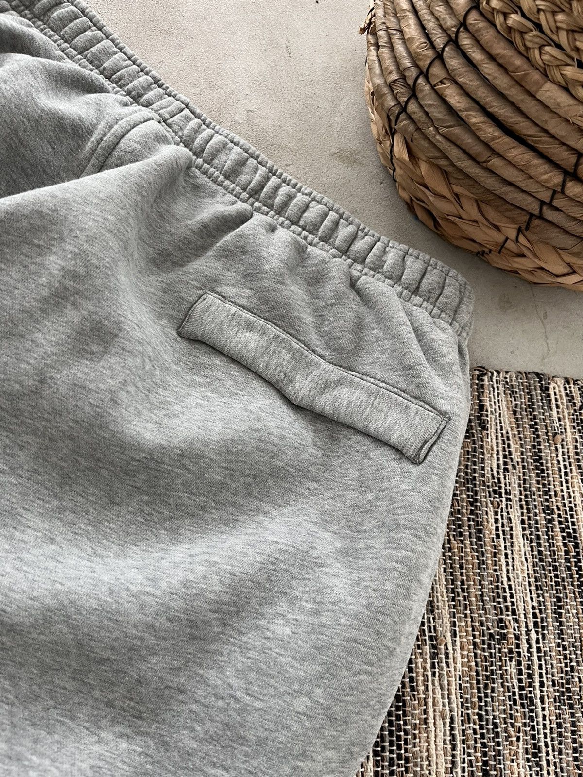 Nike 00s Vintage Nike Grey Sportswear Baggy Sweatpants Y2K Size US 38 / EU 54 - 16 Thumbnail