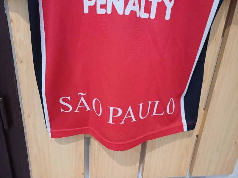 Penalty Rarity: Original São Paulo FC(2000-2001)Training Shirt Size US M / EU 48-50 / 2 - 5 Thumbnail