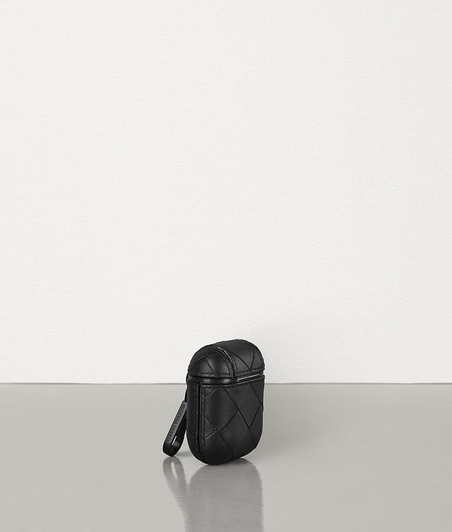 Bottega Veneta o1loc1c0325 Size: OS / 610263 Airpods Case in Nero Size ONE SIZE - 2 Thumbnail