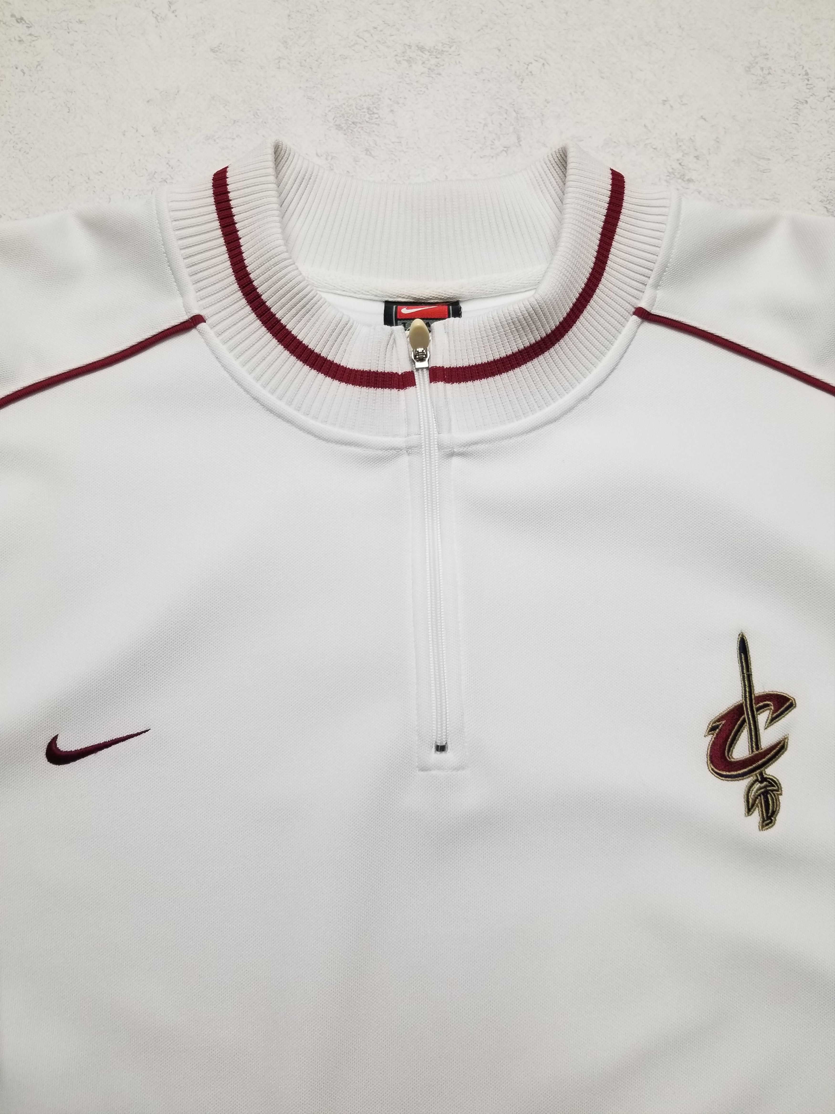 Nike VTG Cleveland Cavaliers NBA 1/4 Zip Shooting Shirt Jersey XL Size US XL / EU 56 / 4 - 12 Thumbnail