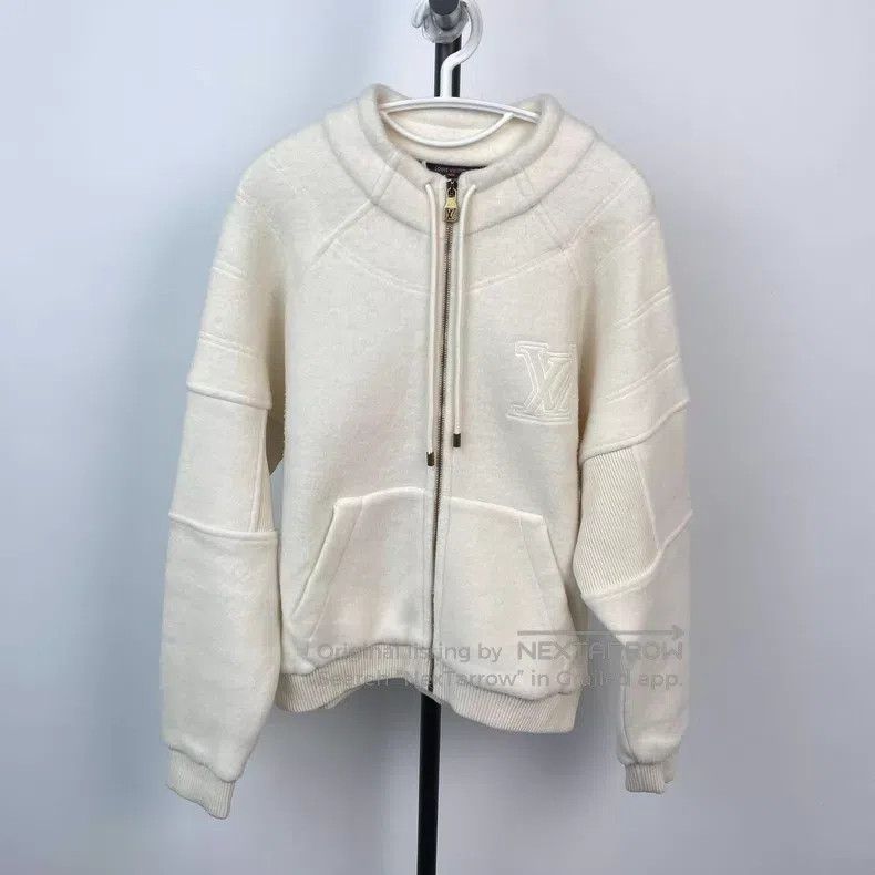 Louis Vuitton Louis Vuitton Cream-Embossed LV Hooded Zip Cashmere Jacket Size US S / EU 44-46 / 1 - 1 Thumbnail
