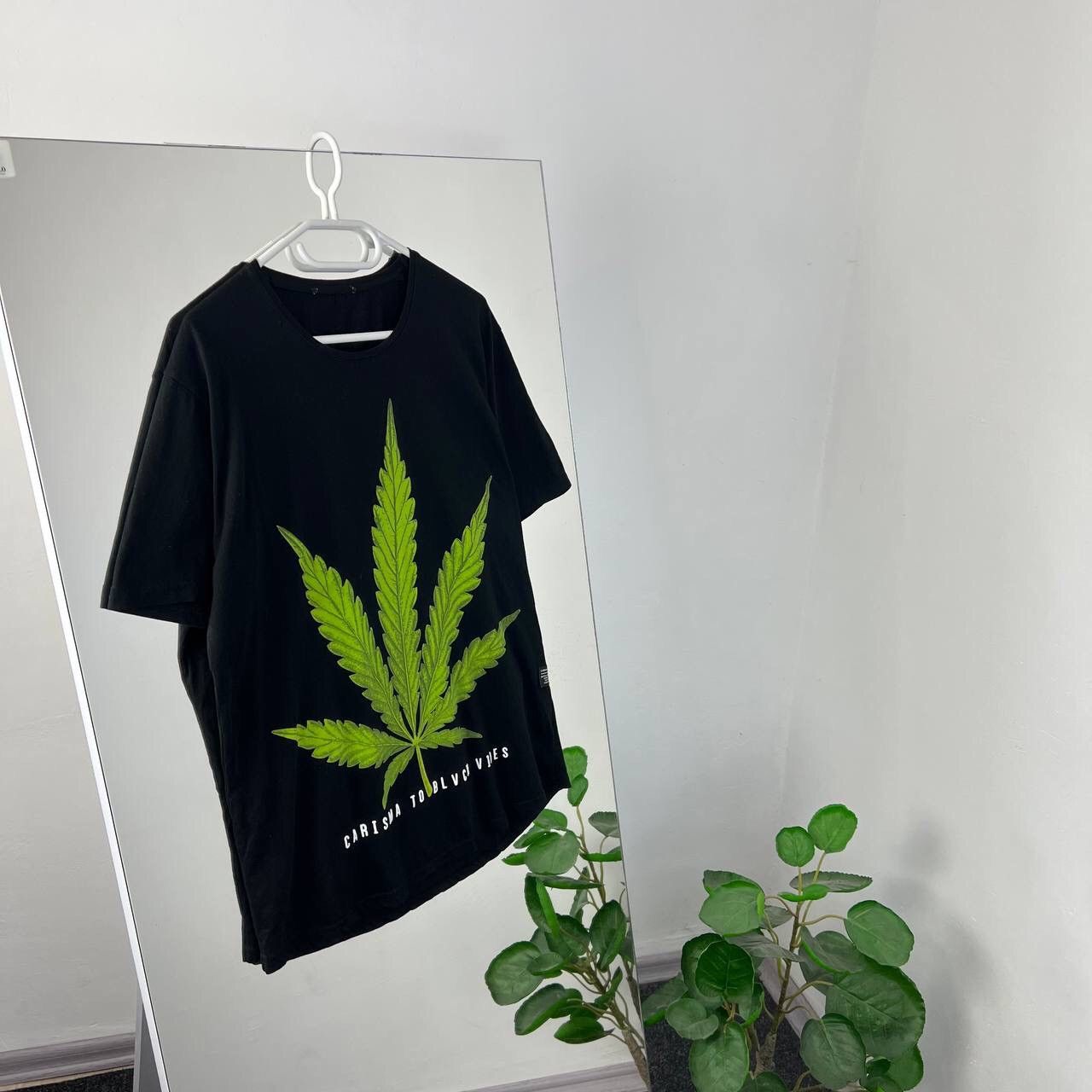 Band Tees Vintage Tee Canabis Big Print Boxy Fit Y2k Style Size US M / EU 48-50 / 2 - 1 Thumbnail