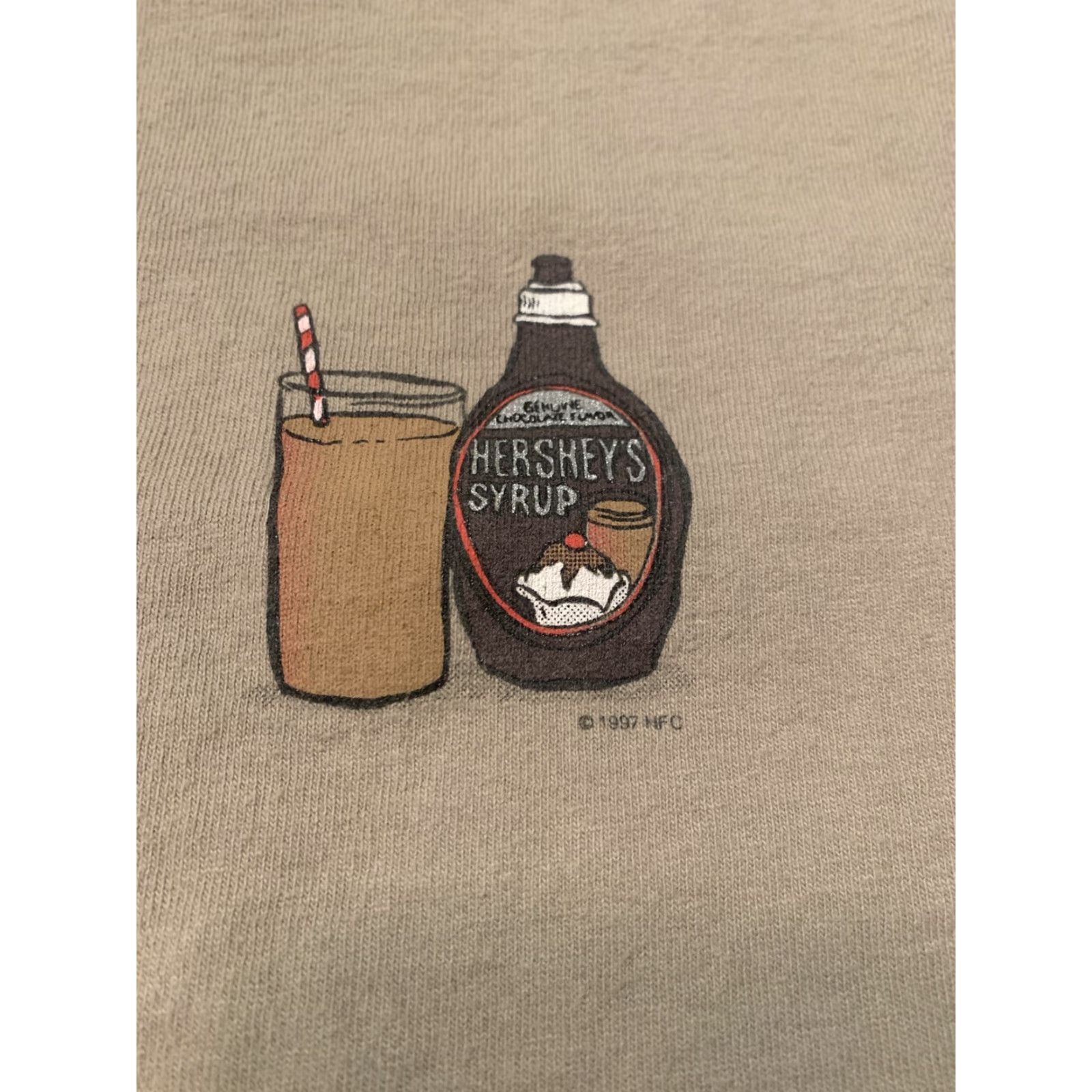 Fruit Of The Loom VINTAGE Rare Funny Hershey's Chocolate Syrup T-Shirt 1997 Slim Size S Brown Mens Size US S / EU 44-46 / 1 - 4 Thumbnail