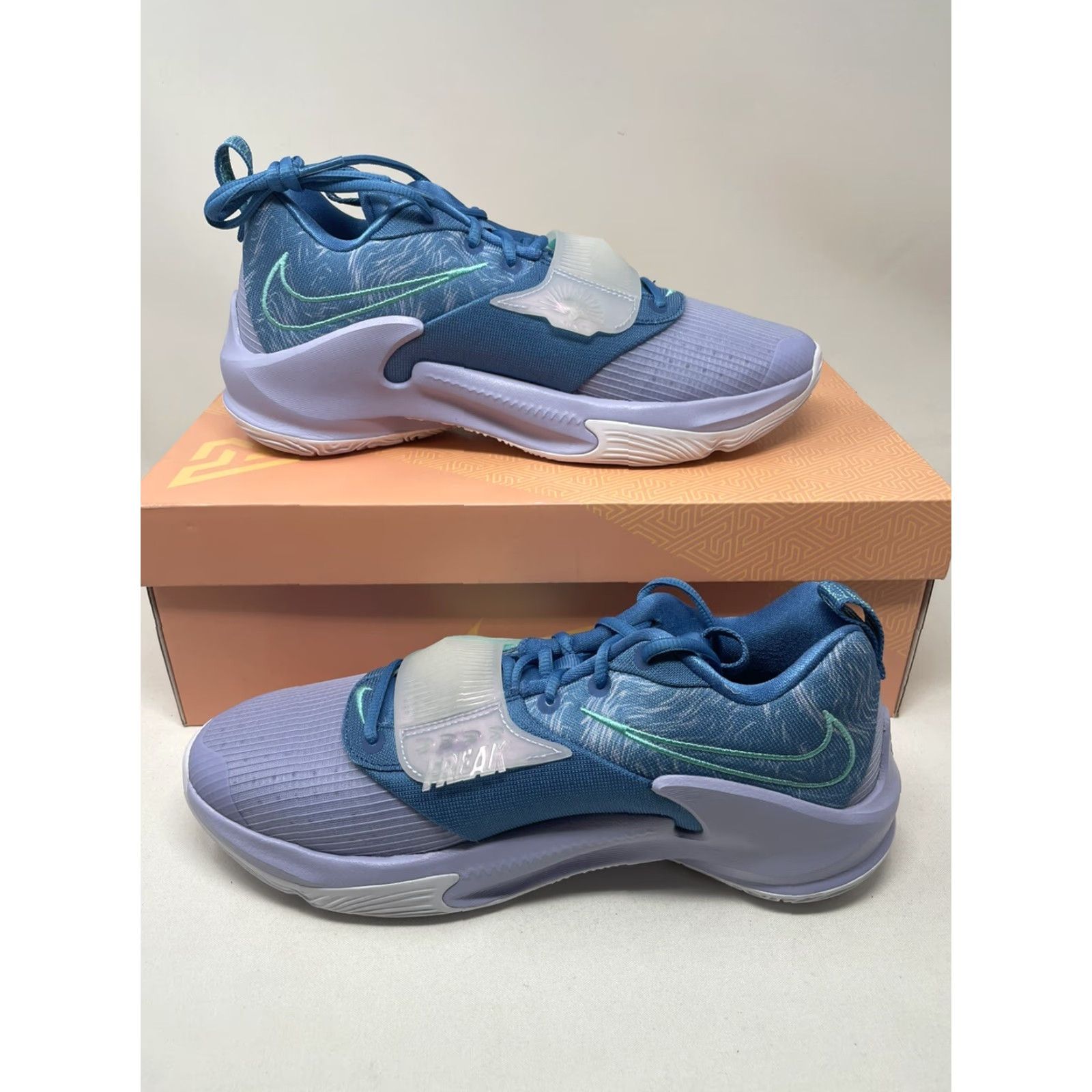 Nike Nike Zoom Freak 3 Freezing Time 2022 Sneaker Men 9 Blue Nike Zoom Zoom Freak 3 Da0694-401 Size US 9 / EU 42 - 3 Thumbnail