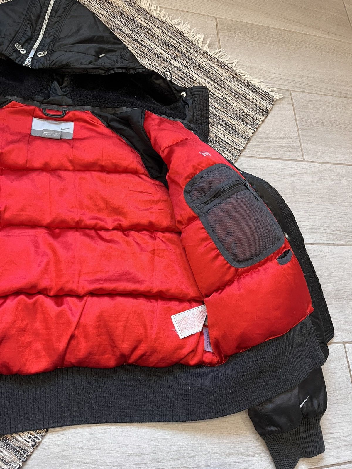 Nike × Vintage Rare Vintage Nike down jacket bomber black opium Alaska Size XL / US 12-14 / IT 48-50 - 20 Thumbnail